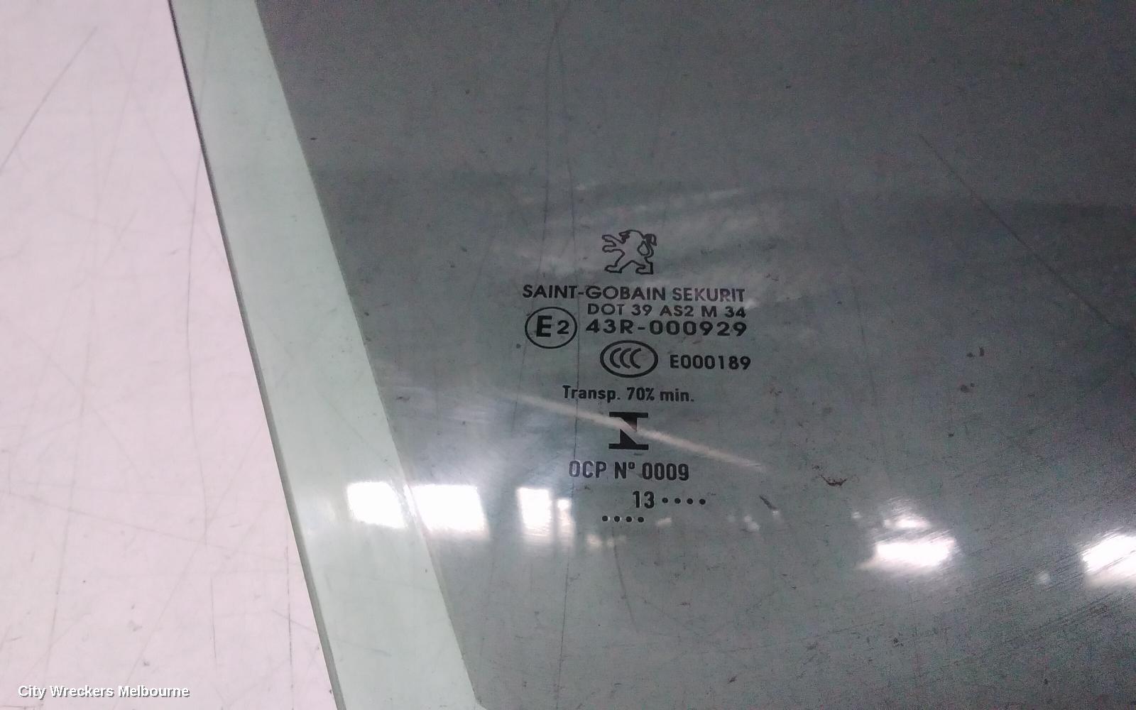 PEUGEOT 508 RIGHT FRONT DOOR WINDOW, 07/2011 - 12/2017 - Image 3
