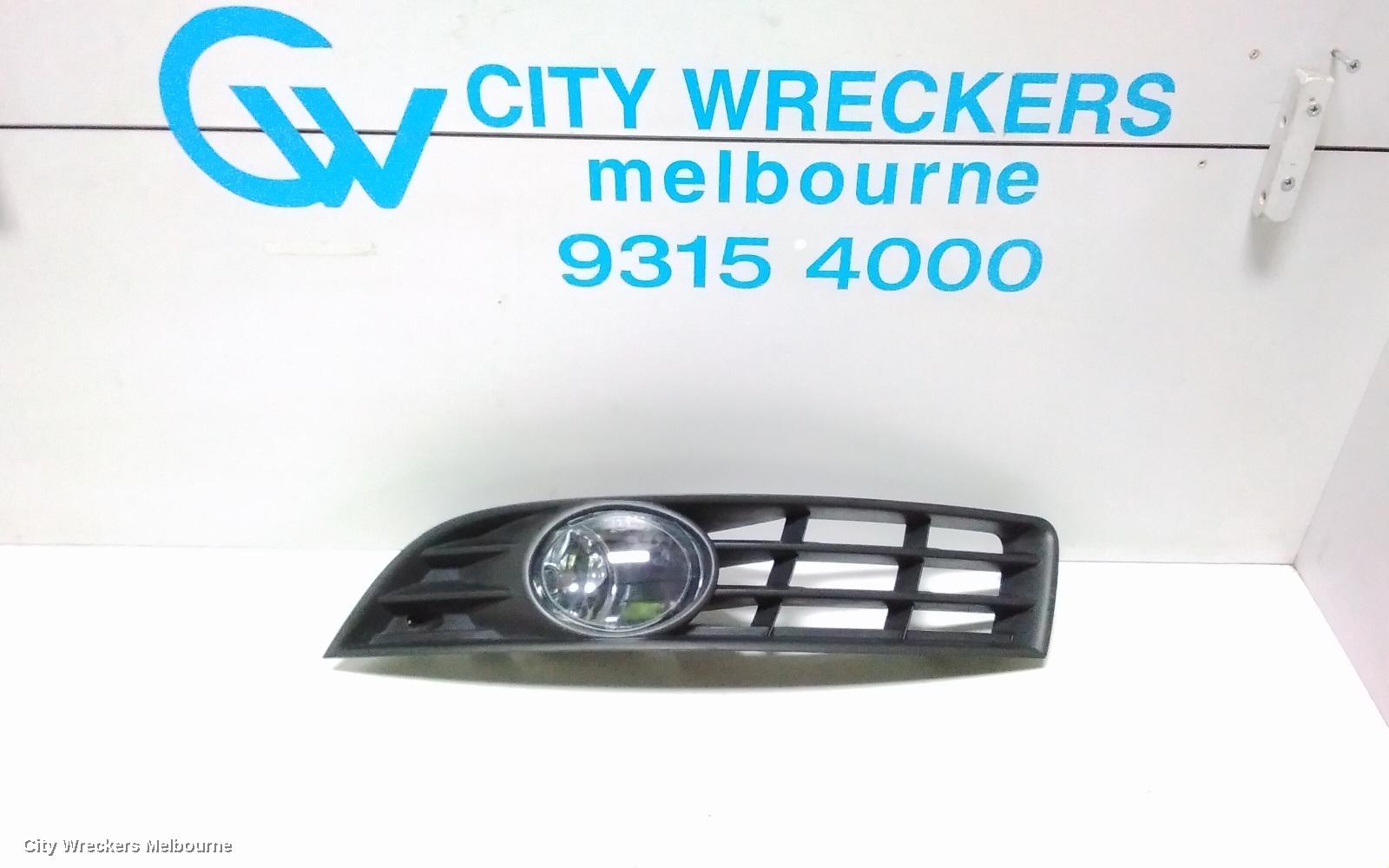 VOLKSWAGEN PASSAT LEFT INDICATOR/FOG/SIDE, BUMPER FOGLAMP, 3C/MK6 B6, R36, SEDAN/WAGON, 03/2006 - 03/2011 - Image 1