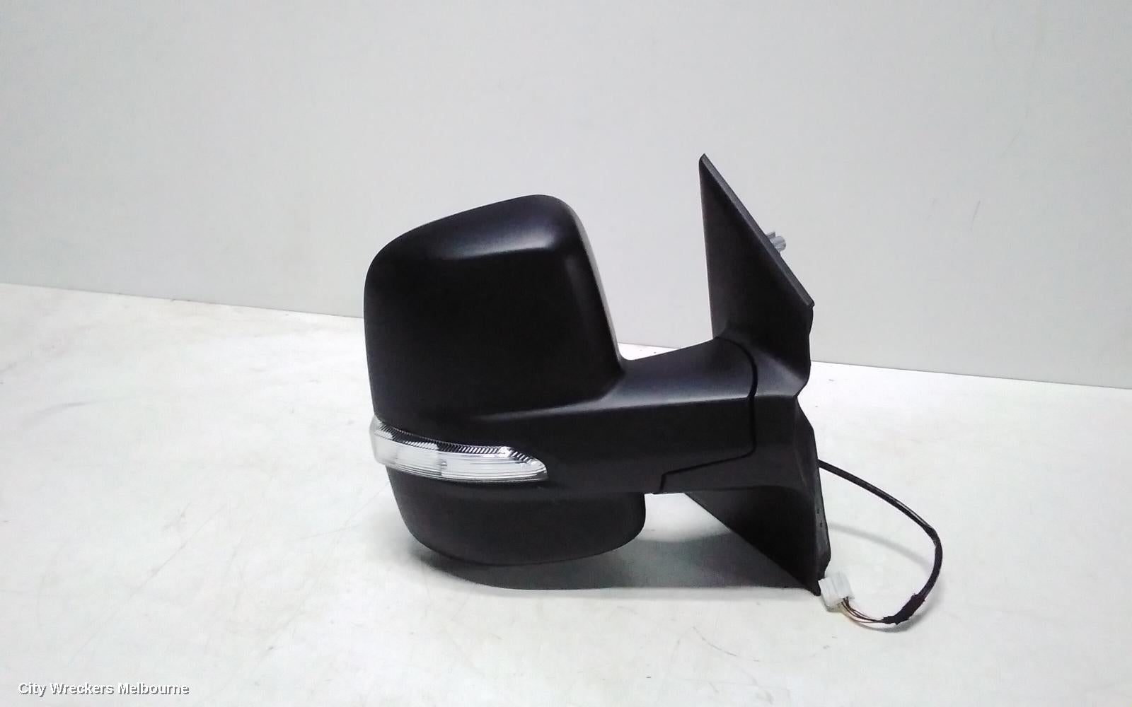 LDV DELIVER 9 RIGHT DOOR MIRROR, NON POWER FOLD, NON BLIND SPOT TYPE, BLACK, 07/2020 ONWARDS - Image 2