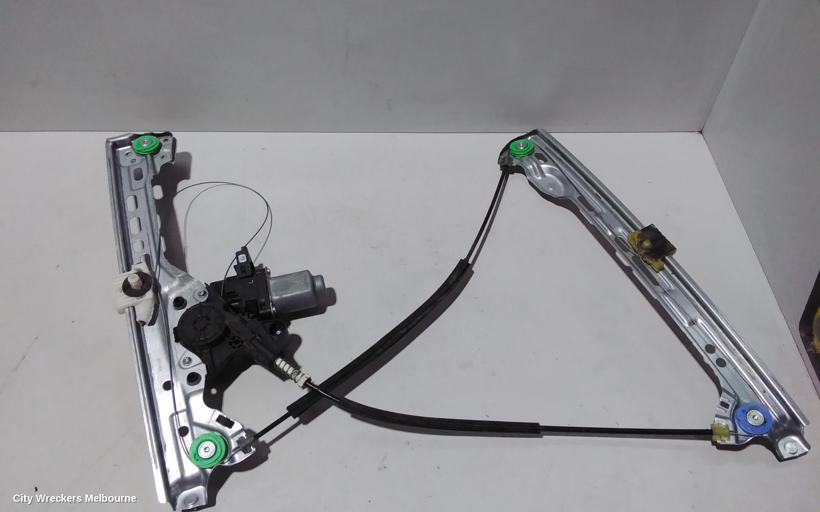 RENAULT MEGANE RIGHT FRONT WINDOW REG/MOTOR, GEN 4, 06/2016 - 02/2020 - Image 2