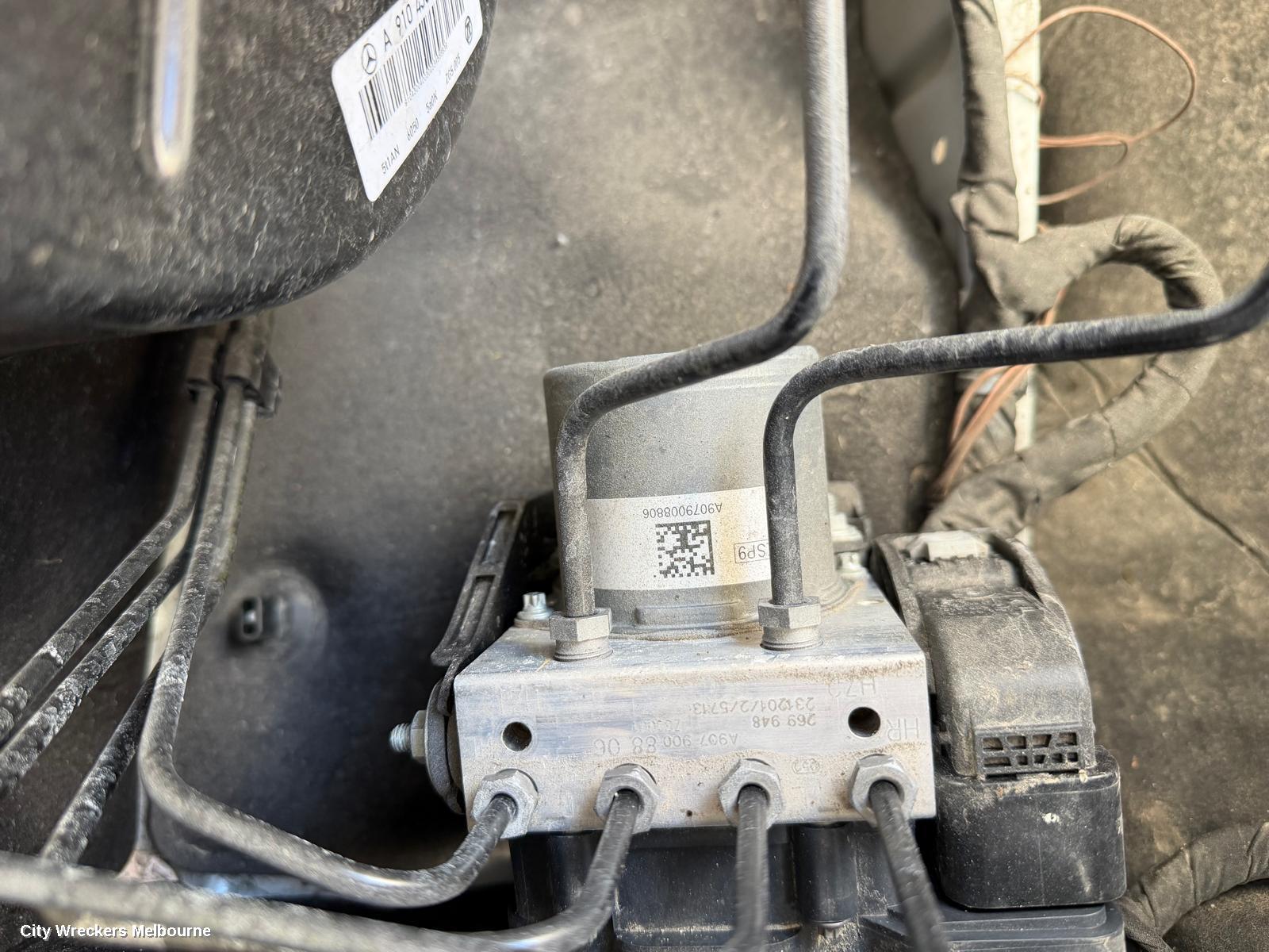 MERCEDES SPRINTER ABS PUMP/MODULATOR, VS30, 05/2018 ONWARDS - Image 2
