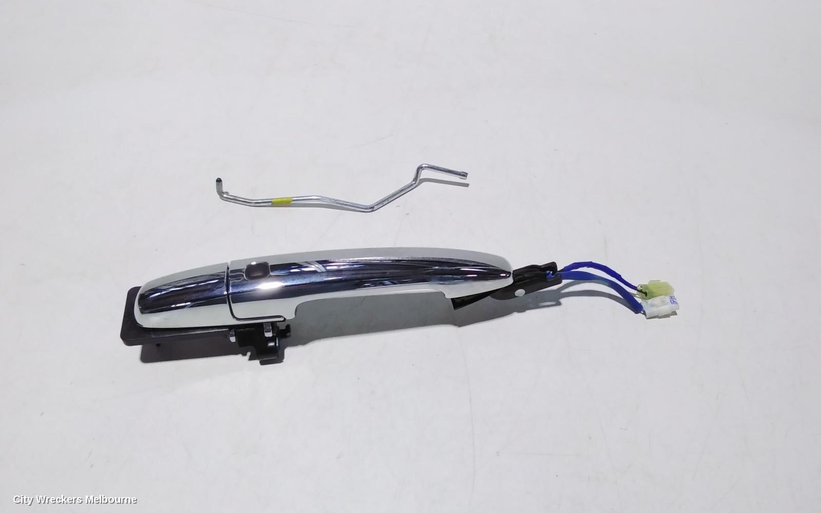 SUZUKI BALENO DOOR HANDLE, OUTER, LH FRONT/REAR, EW, 04/2016 ONWARDS - Image 1