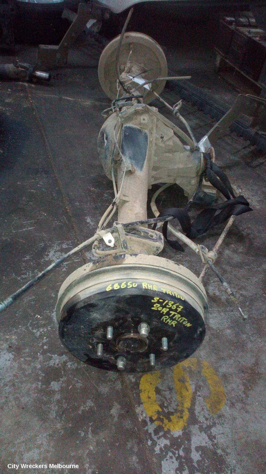 MITSUBISHI TRITON REAR DIFF ASSEMBLY, 2.4, DIESEL, AUTO T/M, 4WD, 4.272 RATIO, W/ DIFF LOCK TYPE, MR, 11/2018 - 10/2023 - Image 3