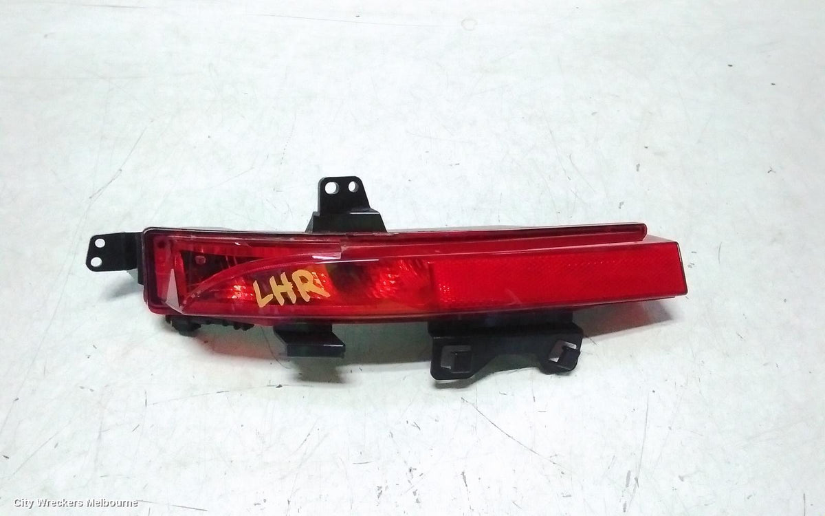 LAND ROVER DISCOVERY SPORT LEFT TAILLIGHT, IN BUMPER FOG LAMP, L550, 01/2015 - 06/2019 - Image 2