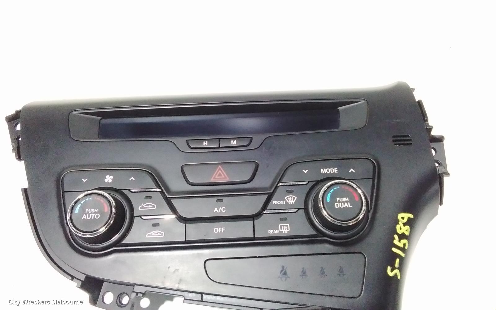 KIA OPTIMA HEATER/AC CONTROLS, TF, CLIMATE CONTROL TYPE, P/N VB6972502T080, 01/2011 - 10/2015 - Image 3