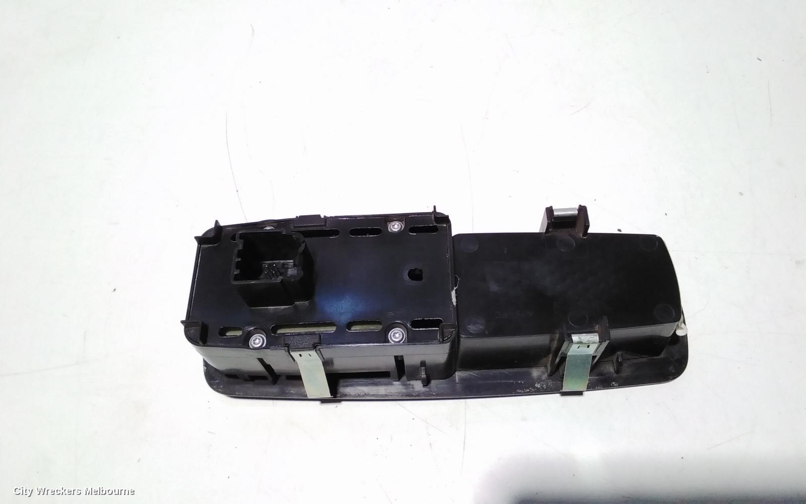 JEEP CHEROKEE PWR DR WIND SWITCH, LH FRONT, KL, 02/2014 ONWARDS - Image 2