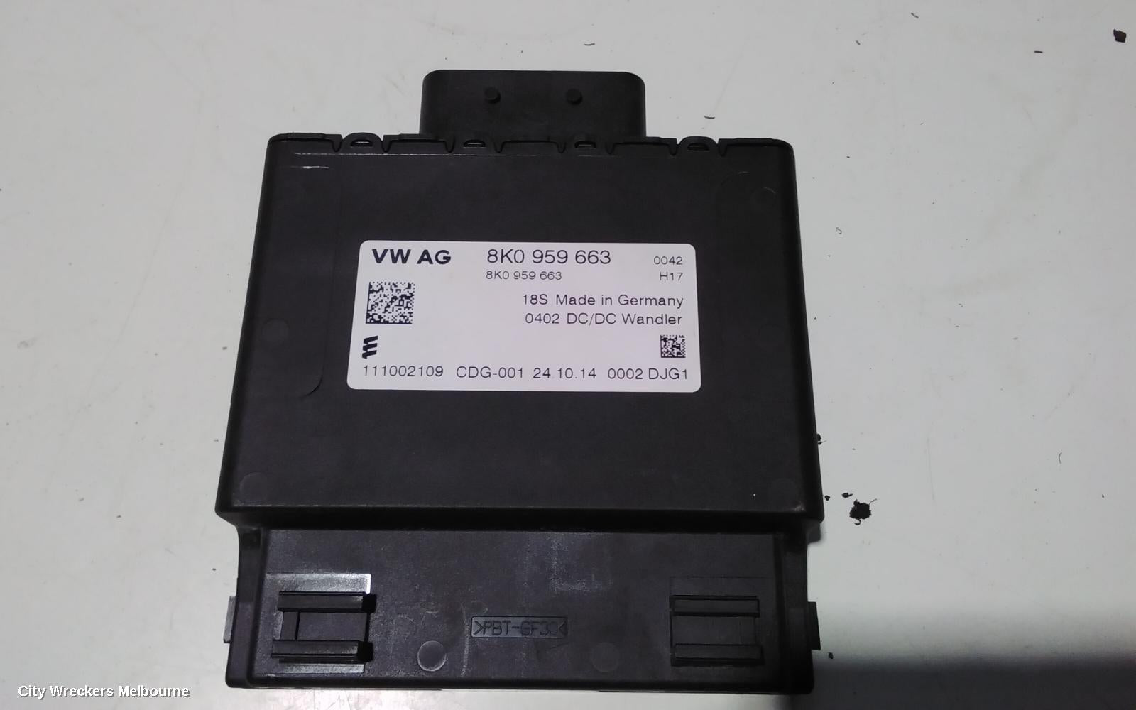 AUDI A5, 8T 10/2011 - 11/2016, AUDI A5 STABLISER MODULE P/N 8K0 595 663    IN THE BOOT: 90272 - Image 1