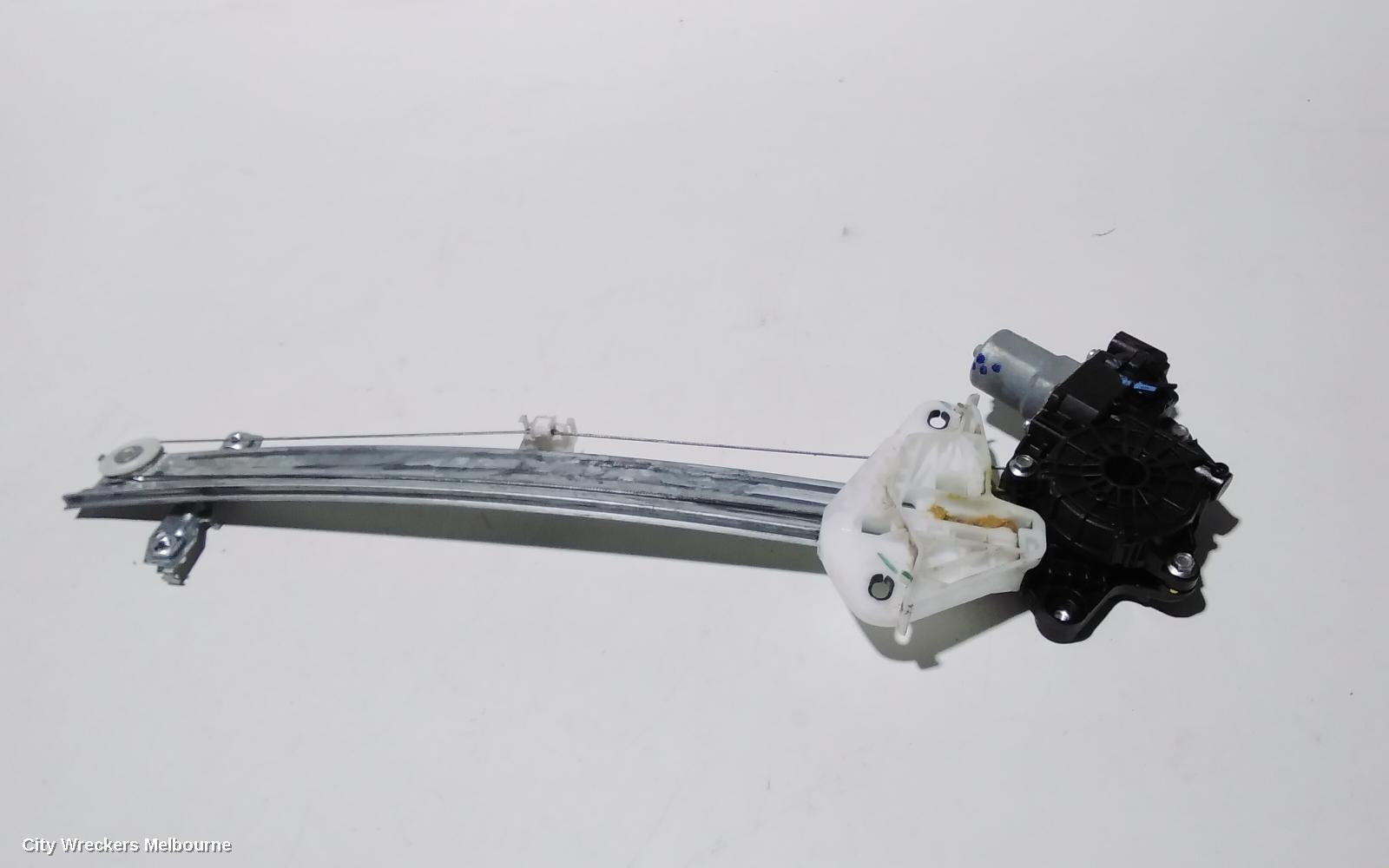 HONDA CIVIC RIGHT FRONT WINDOW REG/MOTOR, 10TH GEN, HATCH, 05/2016 ONWARDS - Image 2