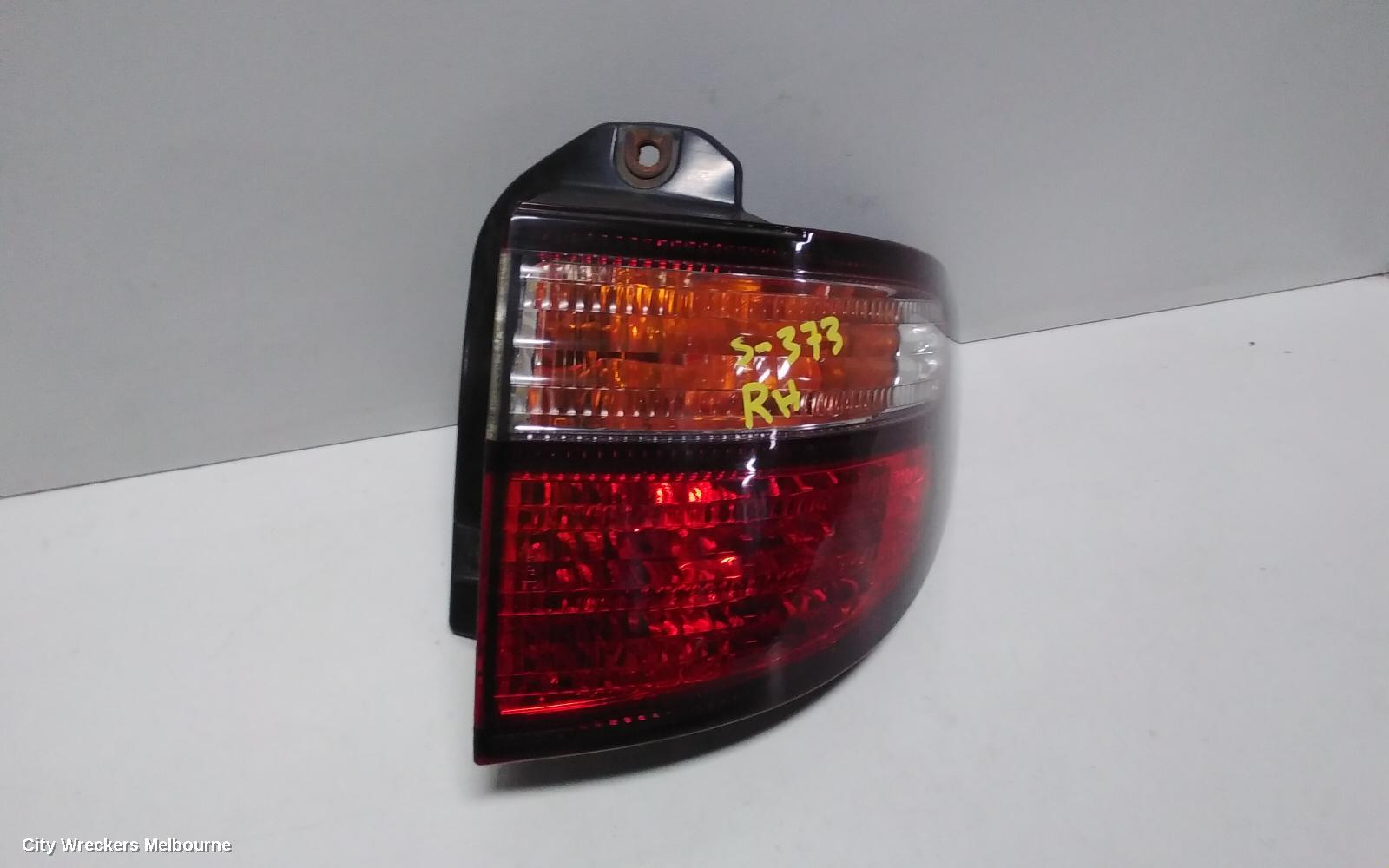 TOYOTA TARAGO RIGHT TAILLIGHT, ACR30 (AUST TYPE), 06/2000 - 06/2003 8155128301 - Image 2