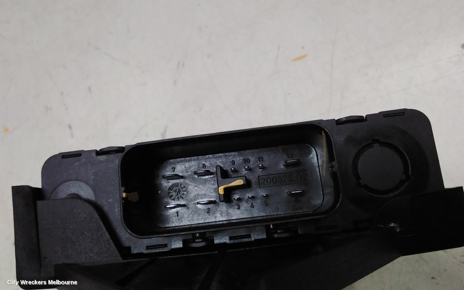 PORSCHE MACAN ECU, VOLTAGE STABILIZER CONTROL MODULE, 95B, 06/2014 ONWARDS - Image 3