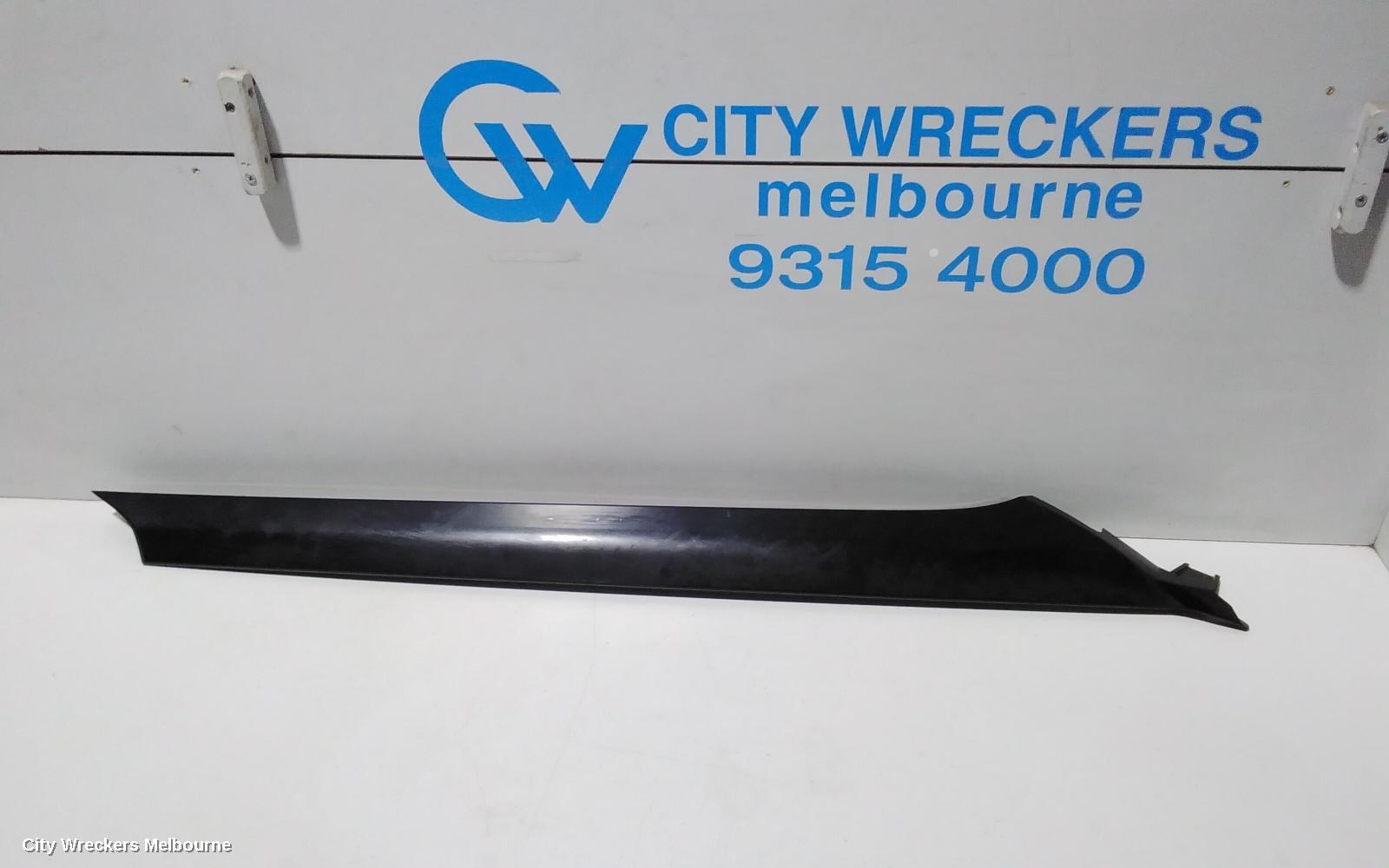 LAND ROVER RANGEROVER EVOQUE, L538, 11/2011 - 01/2019, LHF SIDE WINDSCREEN MOULD TRIM: 84089 - Image 1