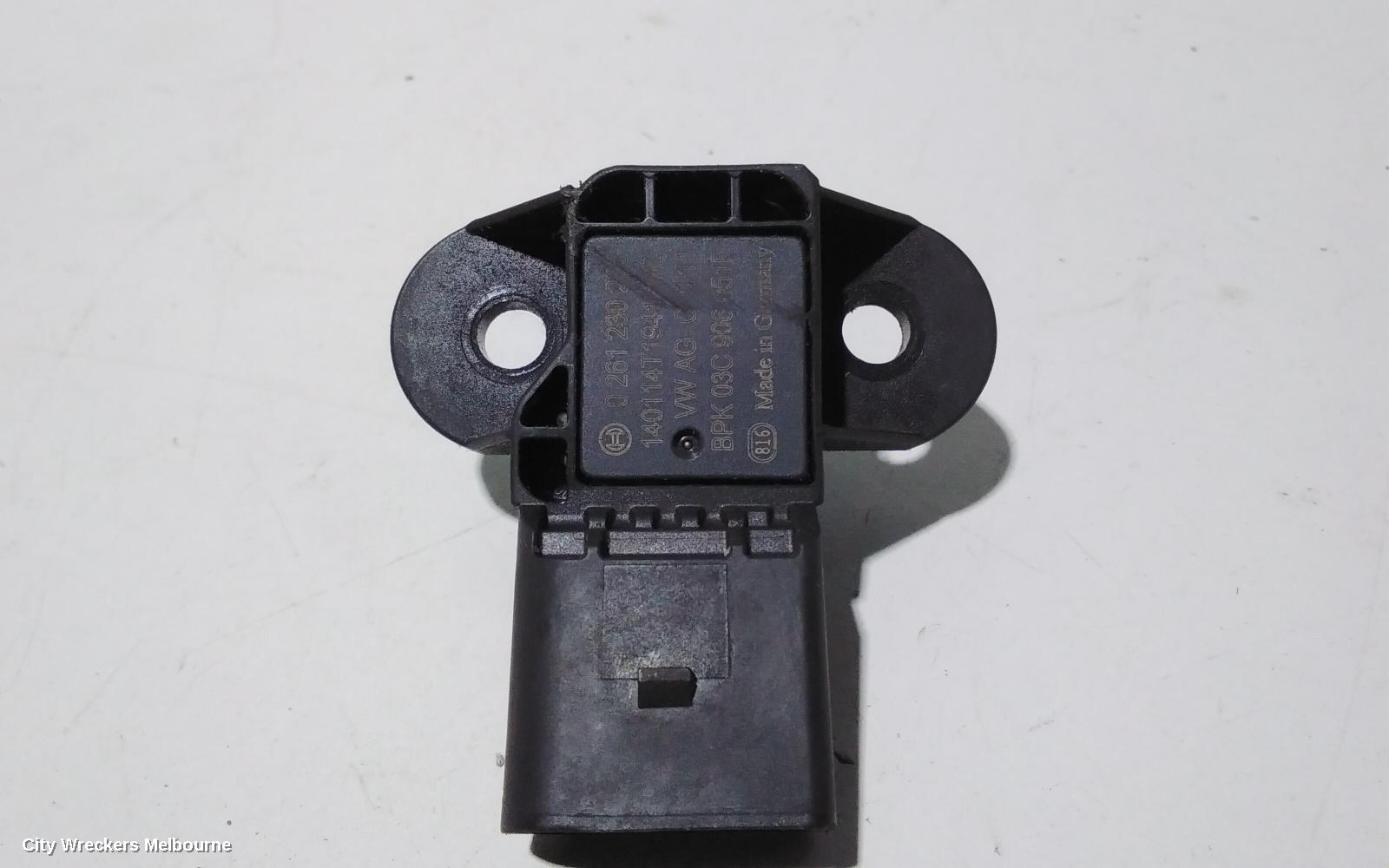 VOLKSWAGEN TRANSPORTER AIR FLOW METER, DIESEL, T5, 03/2010 - 06/2015 - Image 2