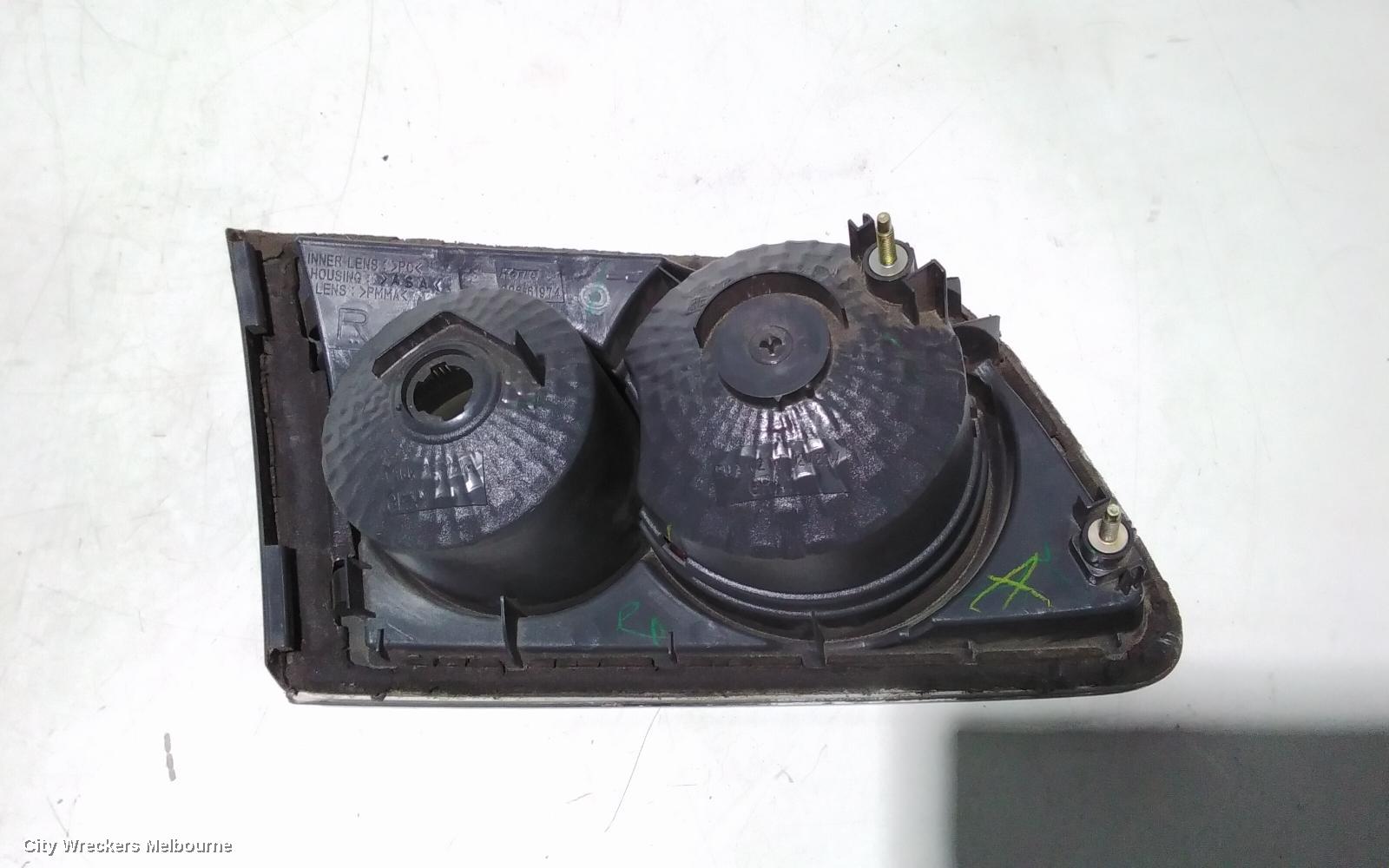 MAZDA 6 REAR GARNISH, BOOTLID LAMP (RH SIDE), GG/GY, SEDAN, 08/2005 - 11/2007 - Image 3