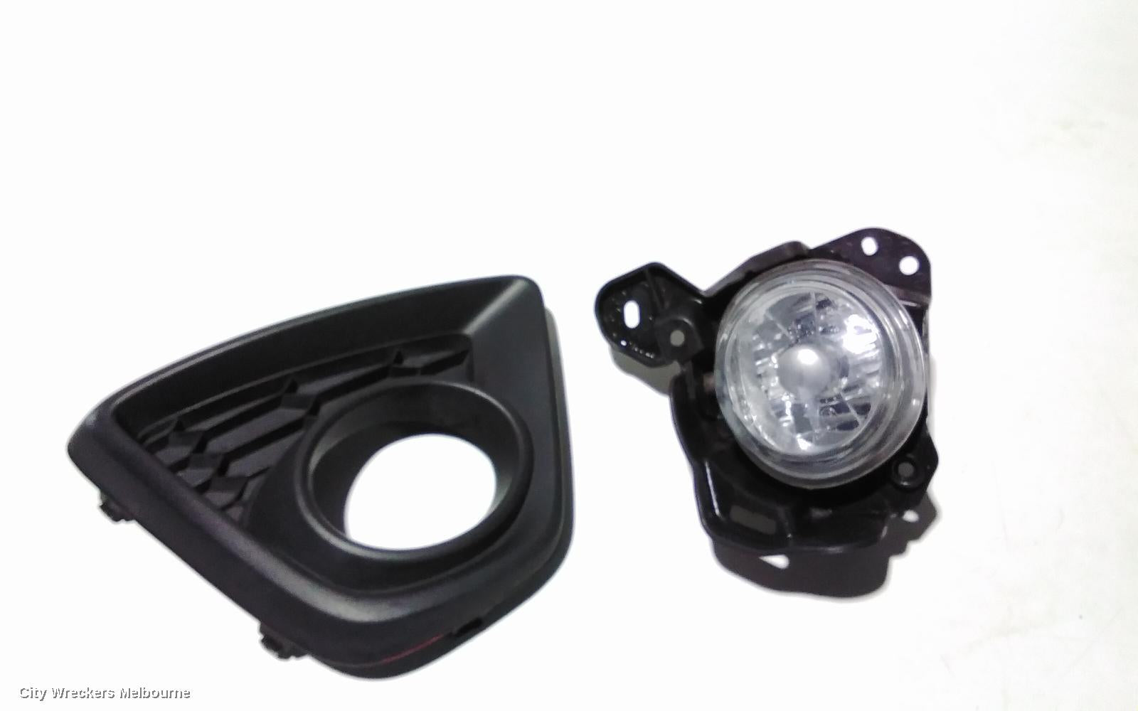 MAZDA CX5 RIGHT INDICATOR/FOG/SIDE, BUMPER FOGLAMP, KE, 02/2012 - 12/2014 - Image 3