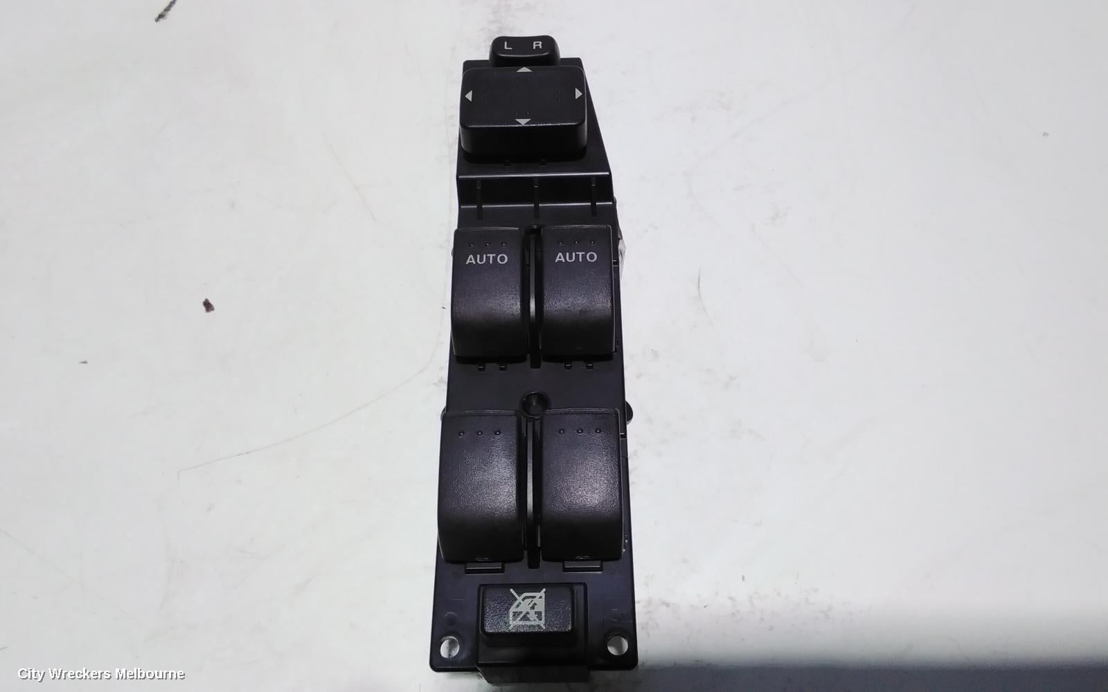 MAZDA CX9 PWR DR WIND SWITCH, RH FRONT (MASTER SWITCH), TB, P/N TD8466350, (8 PIN MIRROR SWITCH PLUG), 12/2007 - 12/2015 - Image 1
