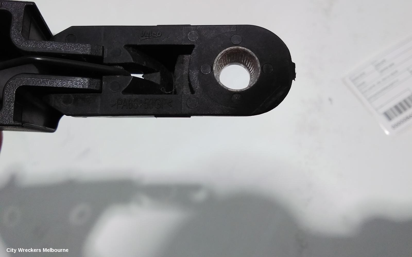 FORD ESCAPE WIPER ARM, TAILGATE, ZG, 09/2016 - 05/2020 - Image 3
