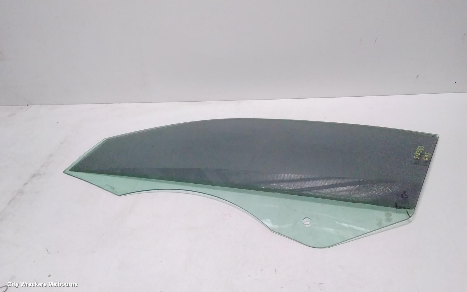 VOLKSWAGEN EOS LEFT FRONT DOOR WINDOW, 1F, 02/2007 - 12/2014 - Image 2