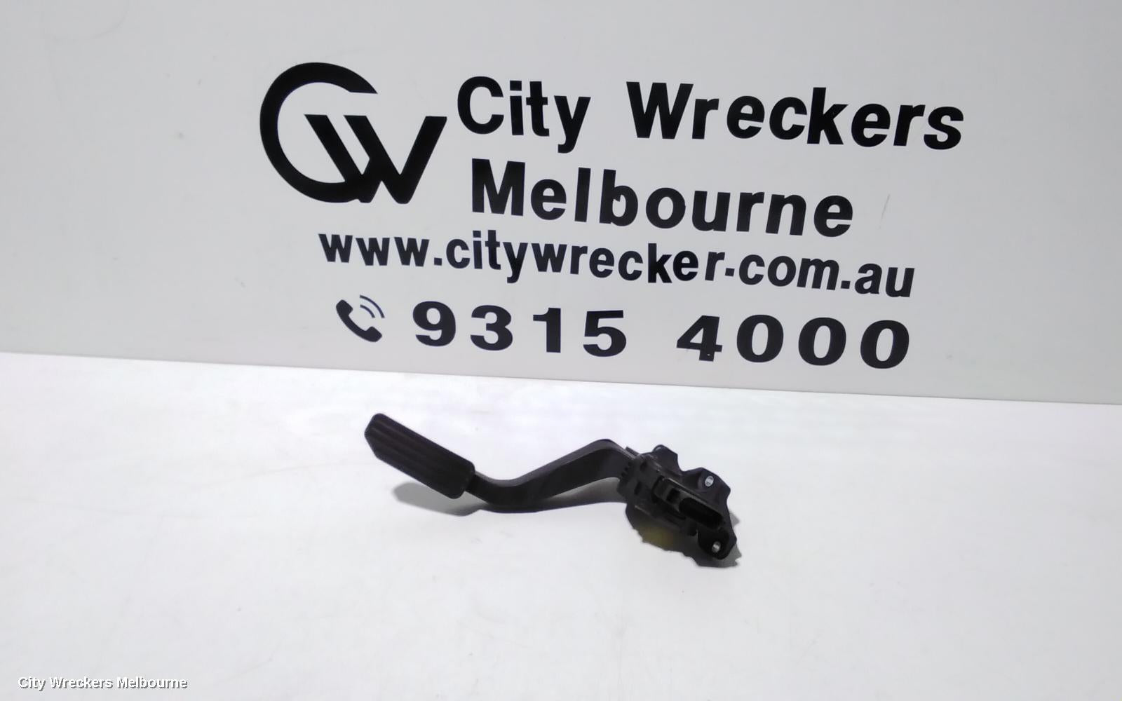 LAND ROVER RANGEROVER EVOQUE PEDAL ASSEMBLY, L538, AUTO T/M, DIESEL, 2.0, ACCELERATOR PEDAL, 09/2015 - 01/2019 - Image 1
