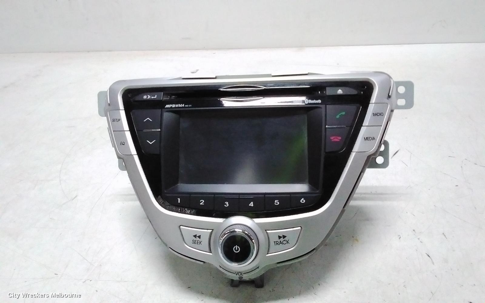HYUNDAI ELANTRA RADIO/CD/DVD/SAT/TV, LARGE COLOUR DISPLAY SCREEN, SINGLE KNOB TYPE, MD, 03/2011 - 09/2013 - Image 2
