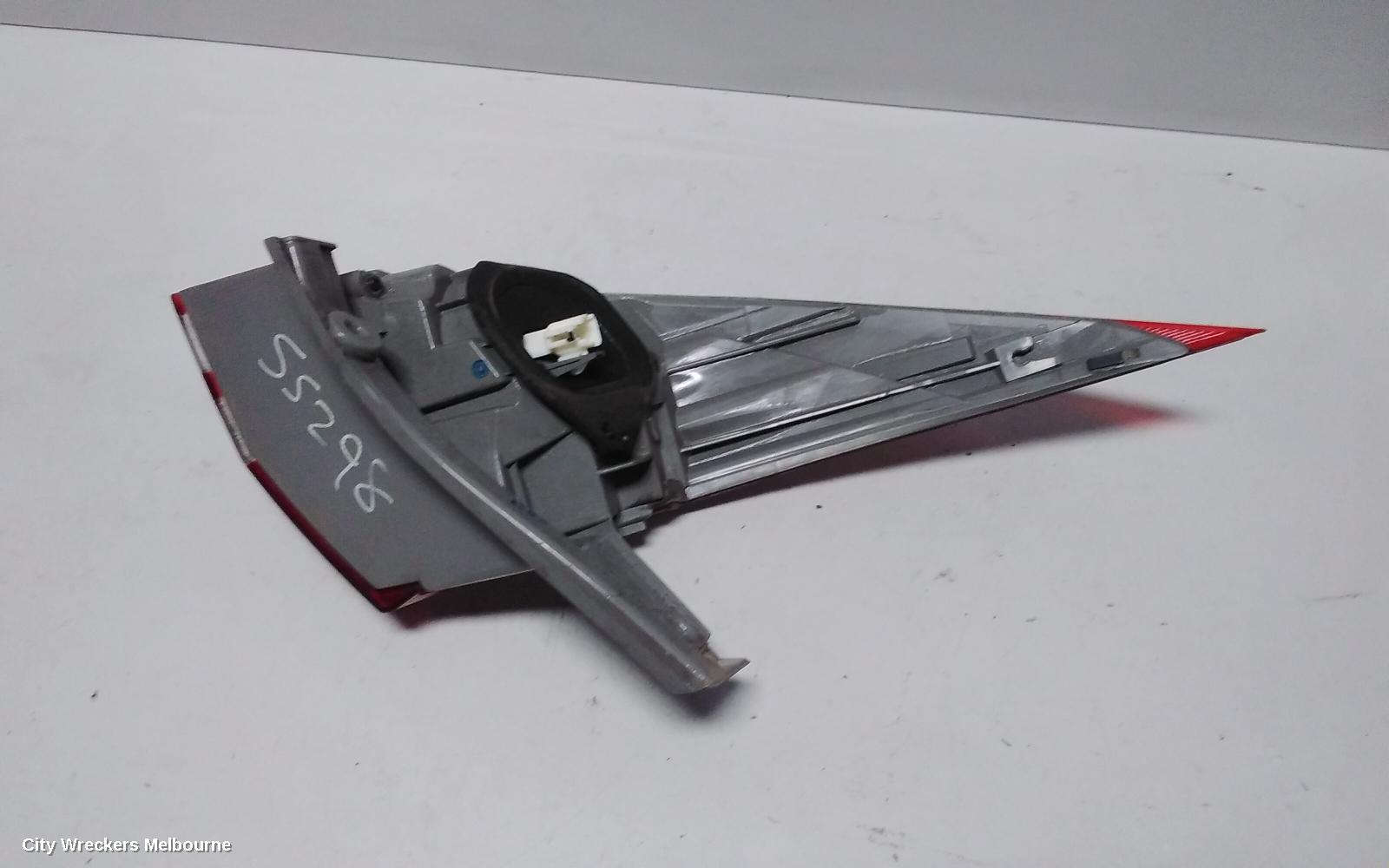 TOYOTA ESTIMA RIGHT TAILLIGHT, XR50, RED/CLEAR, LENS# 28-193, 05-19 (IMPORT) - Image 3