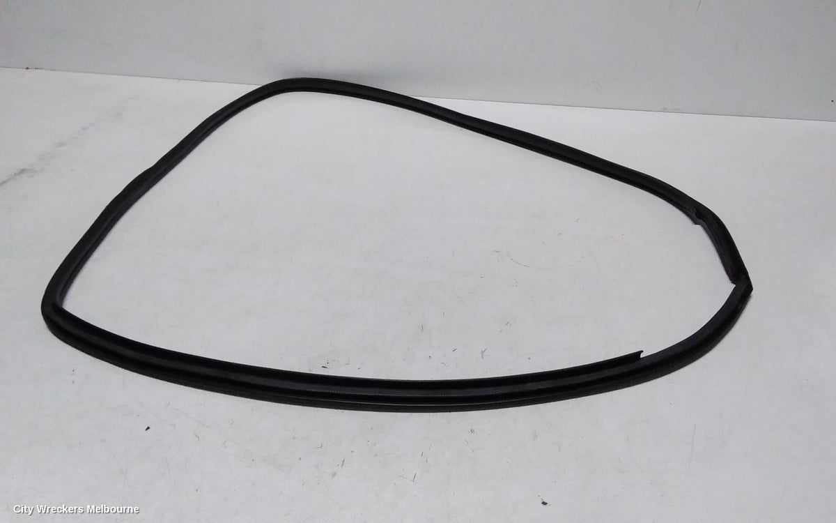 TOYOTA COROLLA SEAL, HATCHBACK, LEFT REAR DOOR RUBBER SEAL: 132242, E210, 07/2018 ONWARDS - Image 2
