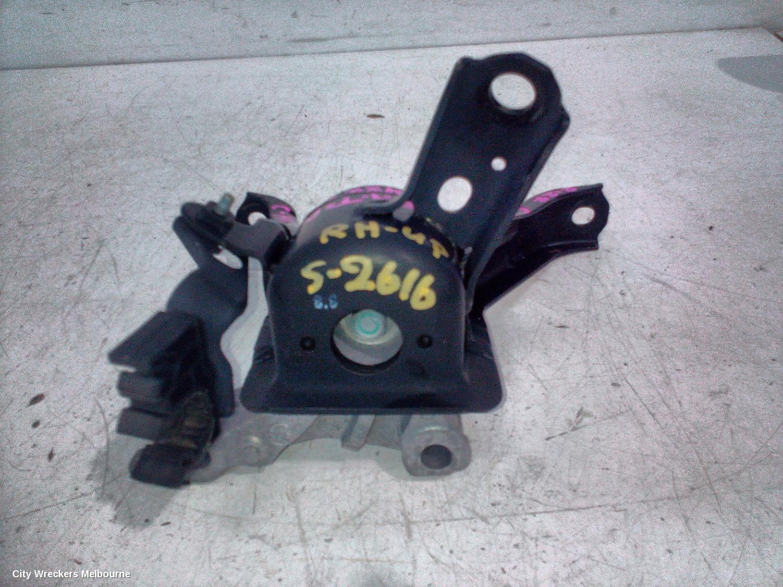 TOYOTA C-HR MOUNT, GEN 1, 12/2016 - 09/2023 - Image 3