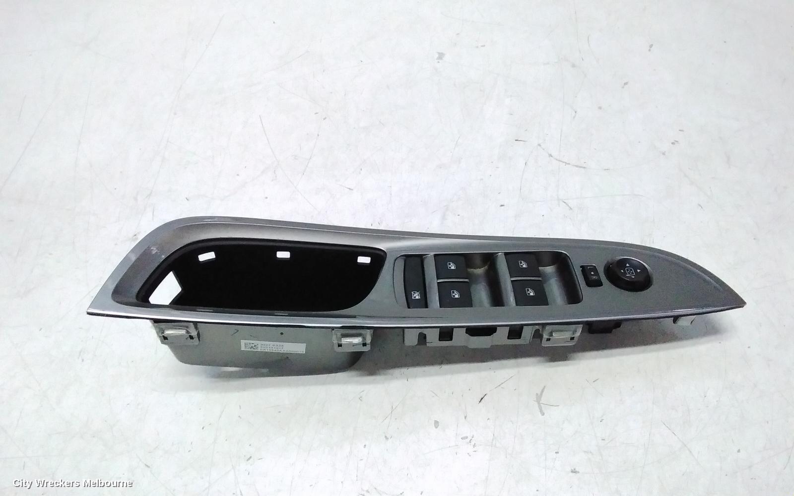 HOLDEN COMMODORE PWR DR WIND SWITCH, RH FRONT (MASTER SWITCH), VF, SILVER, 4 SWITCH TYPE, 05/2013 - 12/2017 - Image 1
