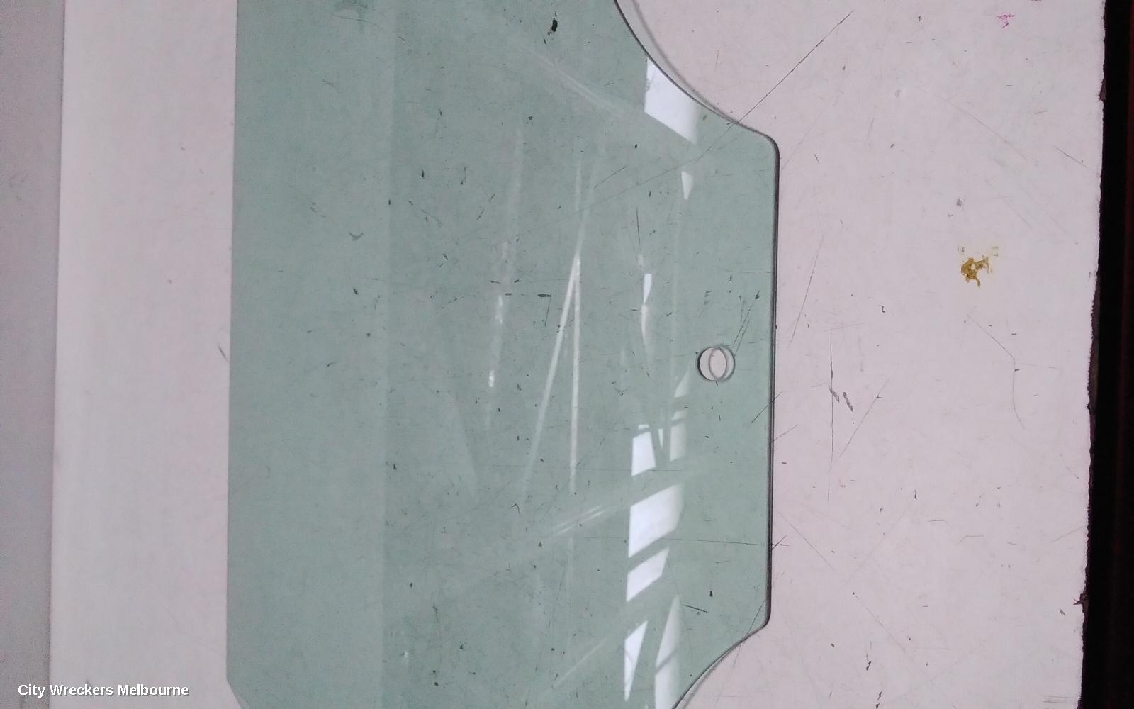 VOLKSWAGEN GOLF LEFT REAR DOOR WINDOW, GEN 7, WAGON, TINTED, 11/2012 - 08/2020 - Image 3