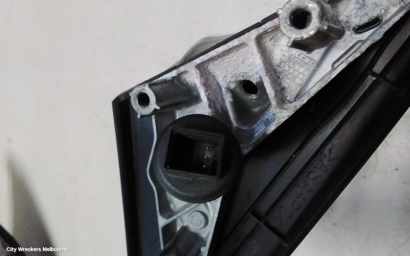 BMW 3 SERIES RIGHT DOOR MIRROR, E90/E91, SEDAN/WAGON, M SPORT, NON SEAT ADJ. & NON MEMORY TYPE (5 PIN), 03/2005 - 09/2008 - Image 3