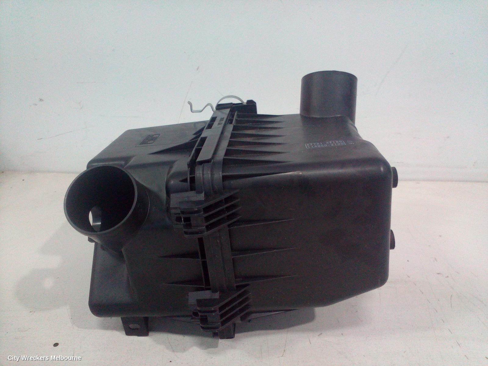 TOYOTA RAV4 AIR CLEANER/BOX, AIR CLEANER, ZSA42R, 2.0, PETROL, 12/2012 - 11/2018 - Image 3