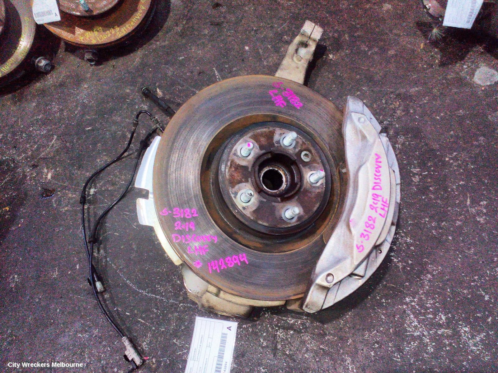 LAND ROVER DISCOVERY LEFT FRONT HUB ASSEMBLY, L462, 12/2016 ONWARDS - Image 2