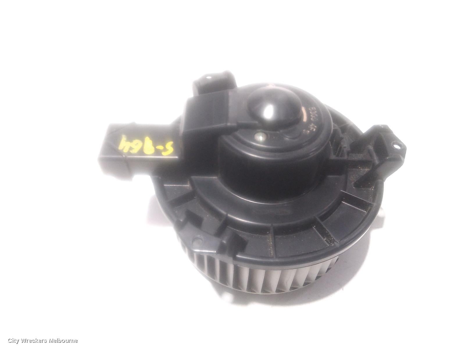 TOYOTA PRADO HEATER FAN MOTOR, FRONT, NON CLIMATE CONTROL TYPE, 120 SERIES, 02/2003 - 10/2009 - Image 2