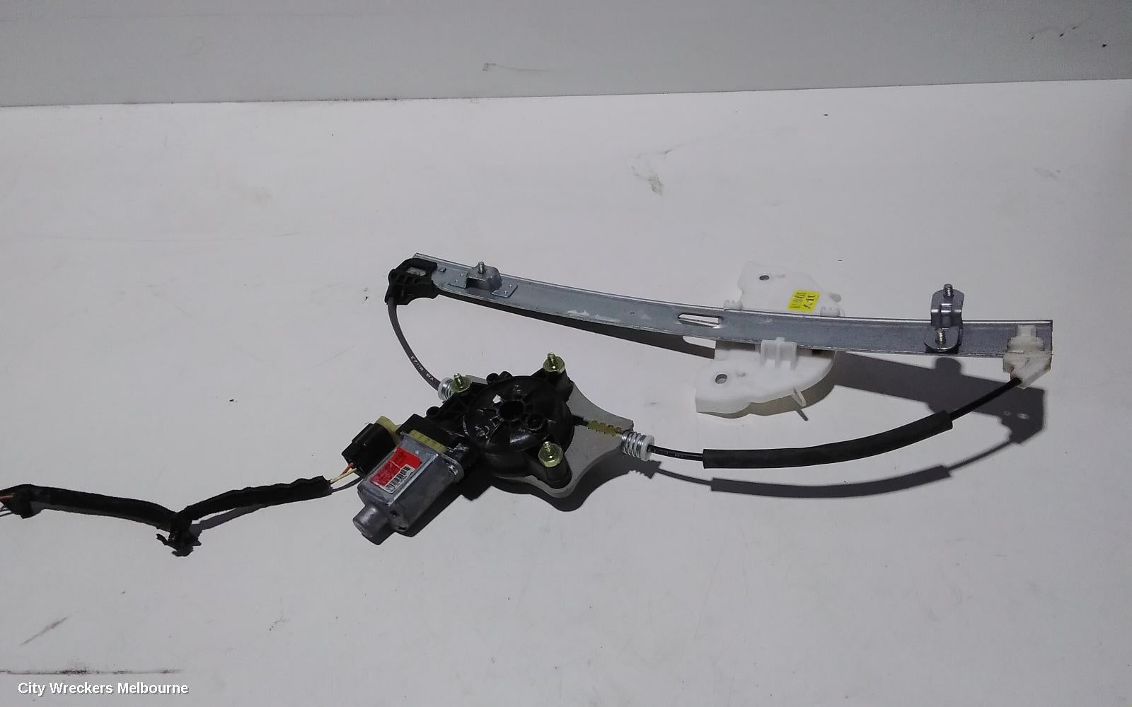 KIA RIO RIGHT REAR WND REG/MOTOR, YB, 12/2016 - 06/2023 - Image 2