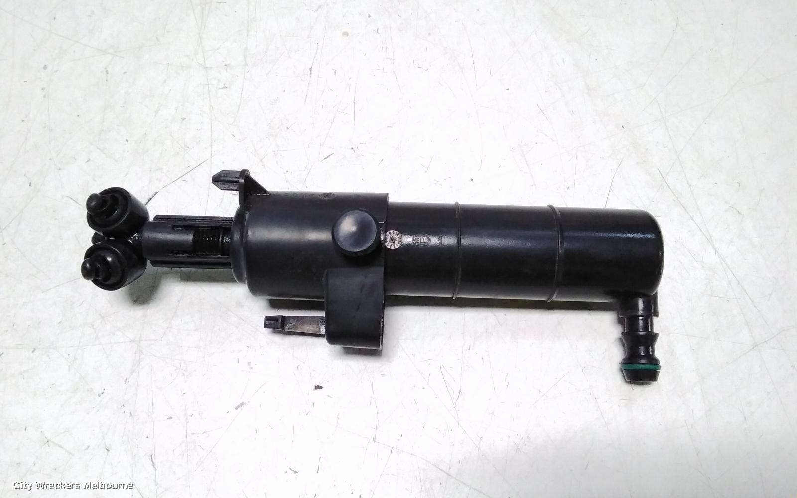 MERCEDES CLC CLASS WASHER JET, CL203 08/2008 - 03/2011 - Image 2