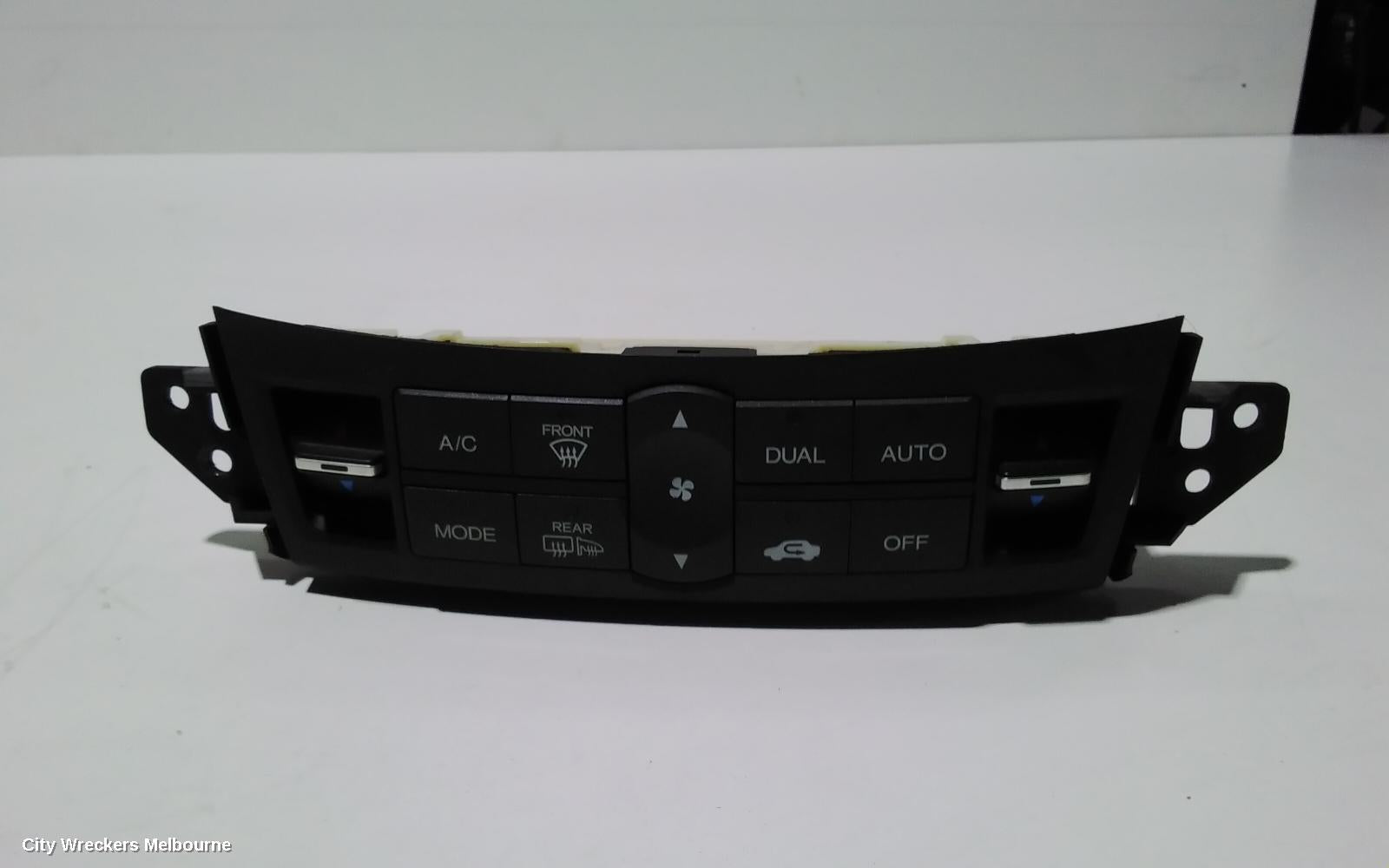 HONDA ACCORD HEATER/AC CONTROLS, 8TH GEN, EURO (VIN JHMCU), 06/2008 - 12/2015 - Image 1