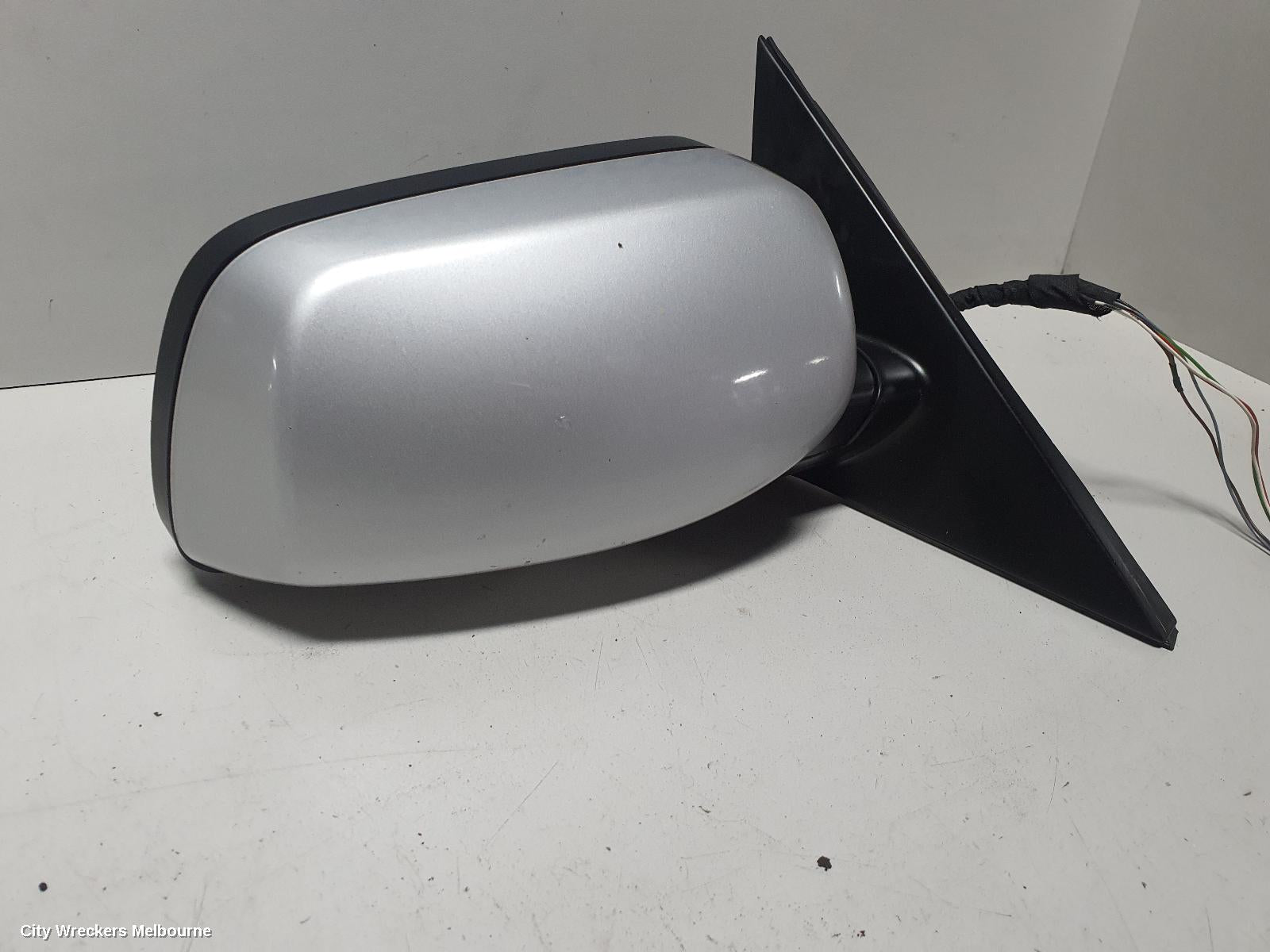 BMW 5 SERIES RIGHT DOOR MIRROR, E60, NON AUTO DIP, W/ LIGHT PACKAGE, NON MEMORY TYPE, 10/2003 - 09/2005 - Image 3