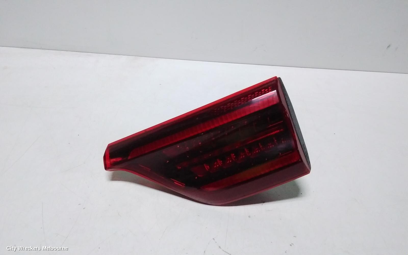 KIA SPORTAGE REAR GARNISH, TAILGATE LAMP (RH SIDE), GT LINE/SLI, QL, 07/2018 - 08/2021 - Image 1