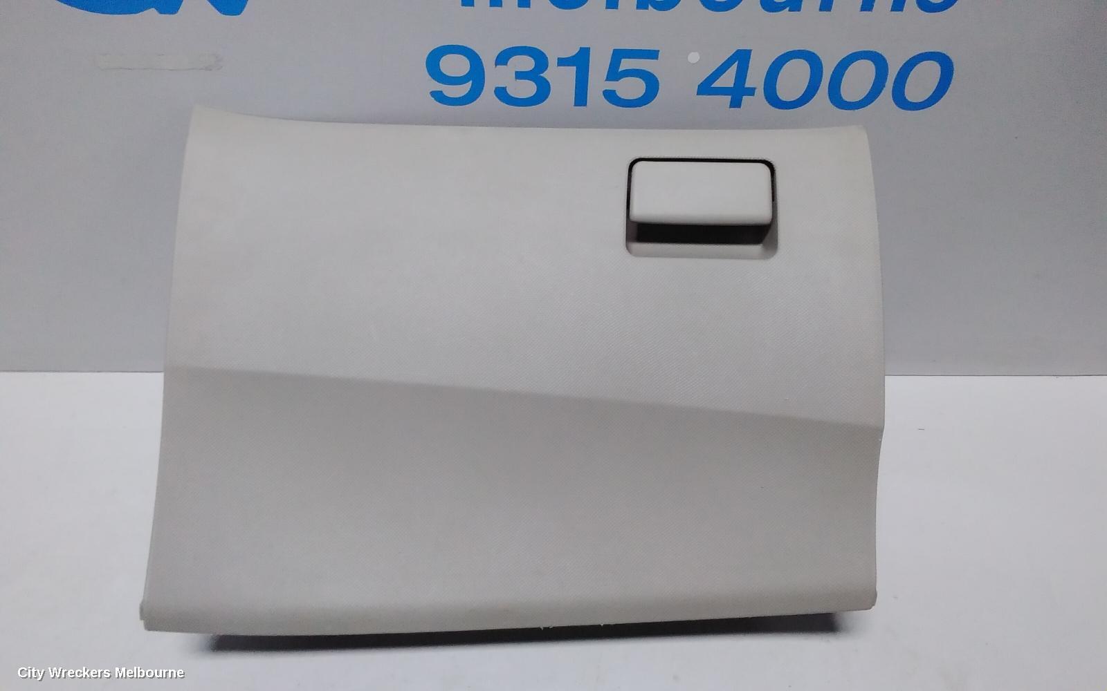 TOYOTA ESTIMA GLOVE BOX, XR50, 05-19 - Image 2