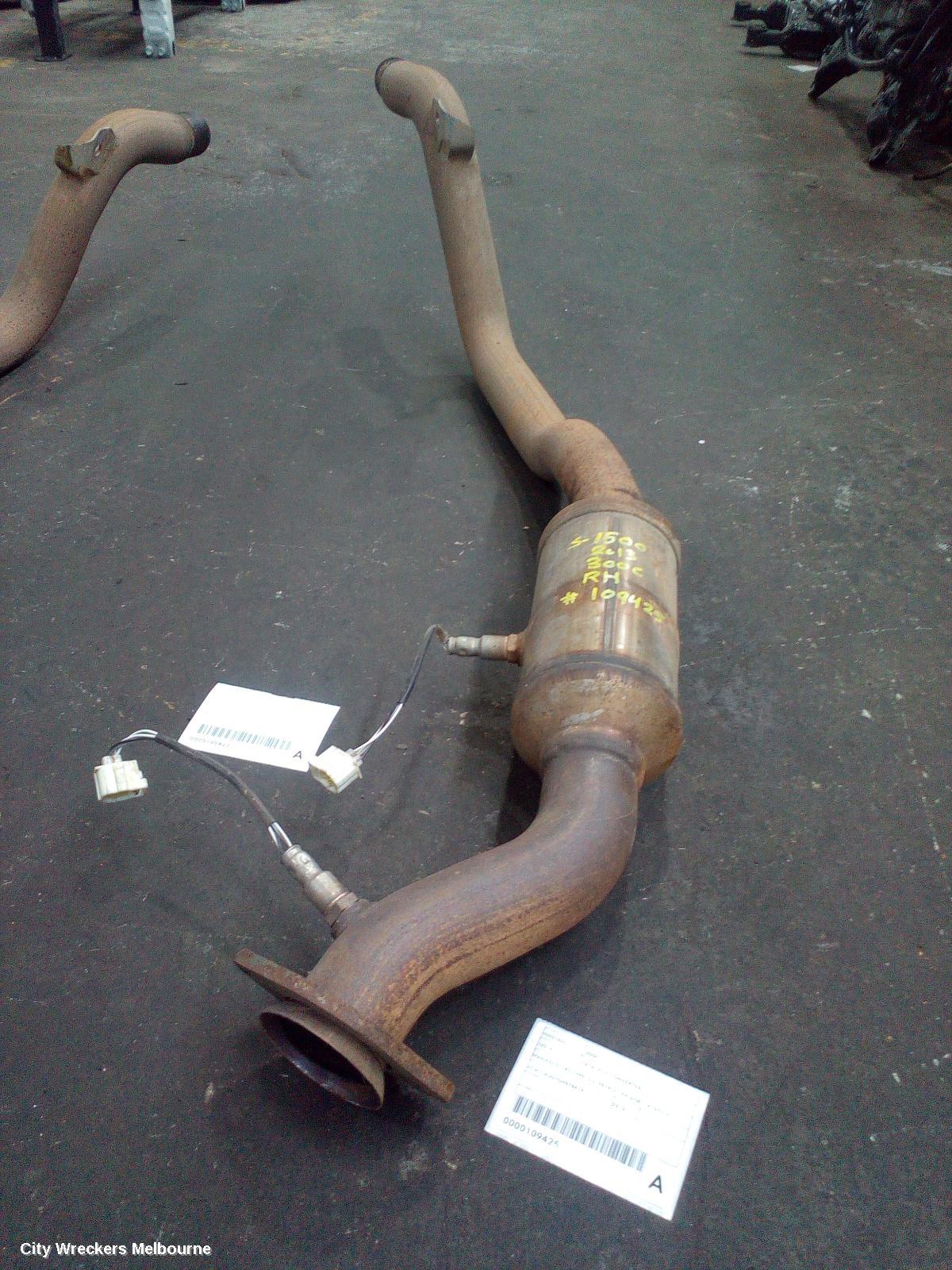 CHRYSLER 300C CATALYTIC CONVERTER, MANIFOLD-CAT TYPE, 3.6, PETROL, RH SIDE, LX, 07/2012 ONWARDS - Image 1