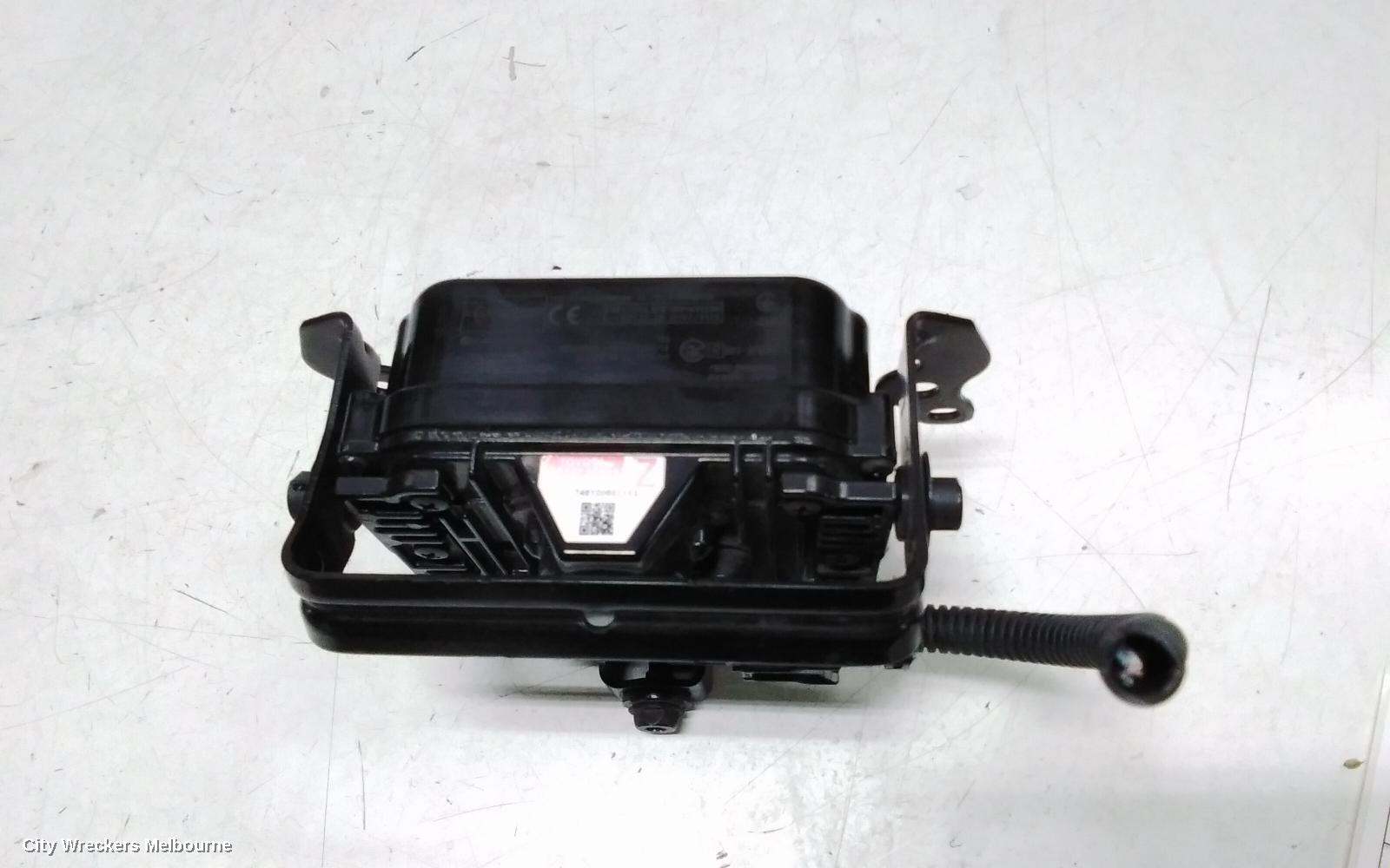 TOYOTA RAV4, SENSOR ASSY, MILLIMETER WAVE RADAR, XA40, 12/2015 - 12/2018, 88210-47090: 114457 - Image 3