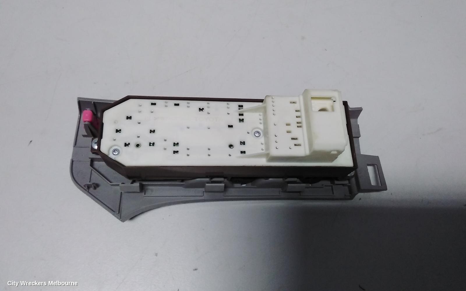 TOYOTA YARIS PWR DR WIND SWITCH, RH FRONT (MASTER SWITCH), 4 SWITCH TYPE, 5DR HATCH/SEDAN, NCP9#, 10/2005 ONWARDS - Image 3