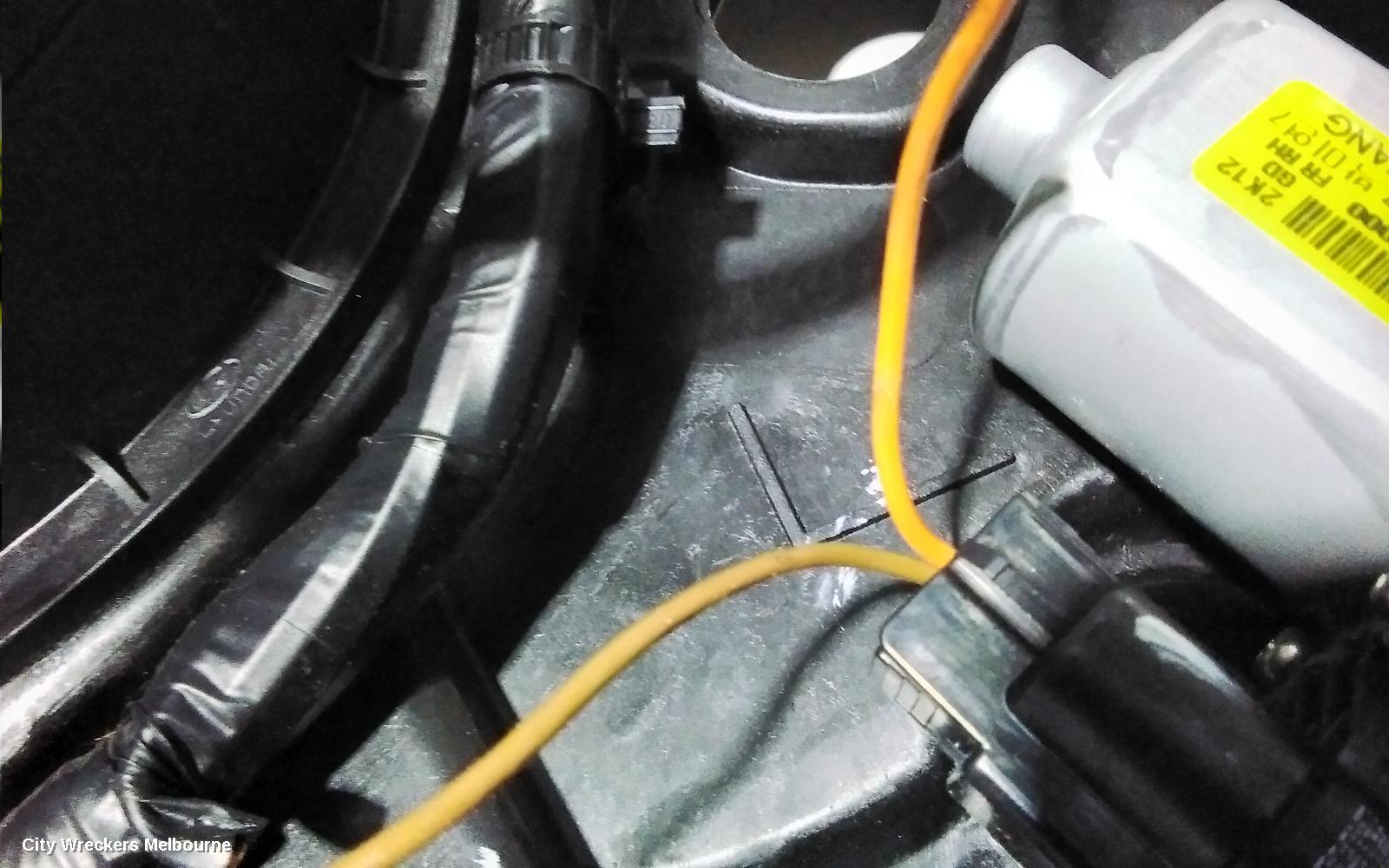 HYUNDAI I30 RIGHT FRONT WINDOW REG/MOTOR, GD, WAGON, DOOR REG ASSY (REG AND MOTOR), NON SMART KEY TYPE (MOTOR-2 PIN), 02/2012 - 02/2017 - Image 2