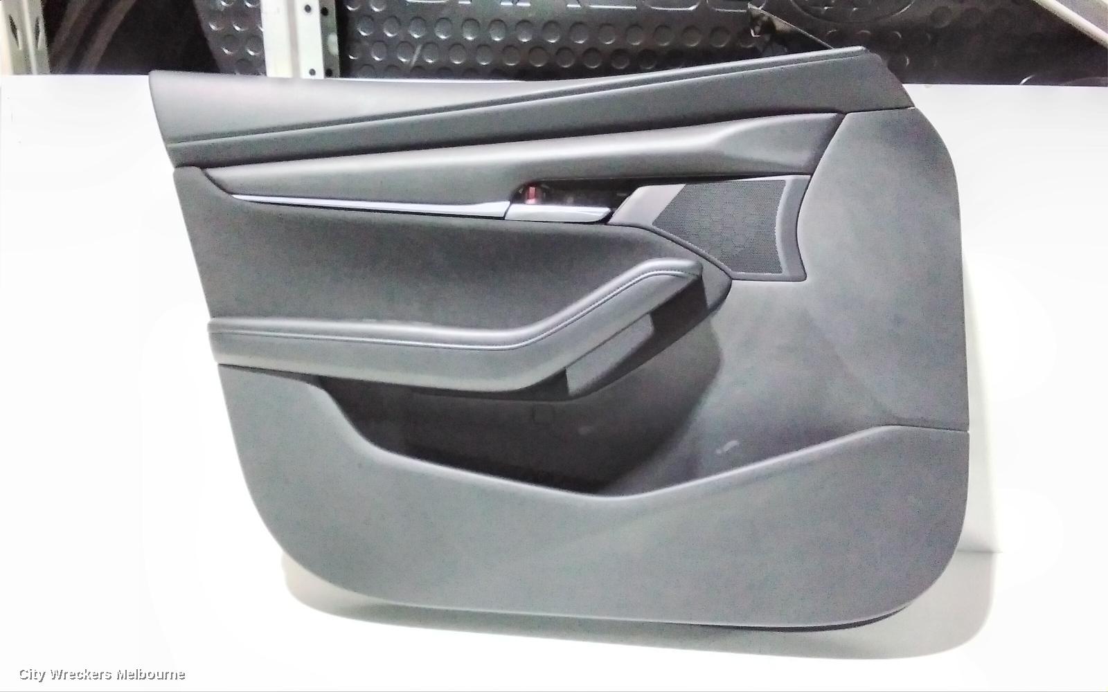 MAZDA 3 DOOR TRIM, LH FRONT, BP, 03/2019 ONWARDS - Image 1