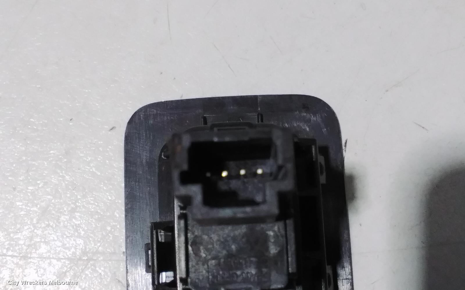 MAZDA CX9, TC, 07/2016 - 12/2024, TAILGATE SWITCH (POWER LIFT TYPE): 81896 - Image 3