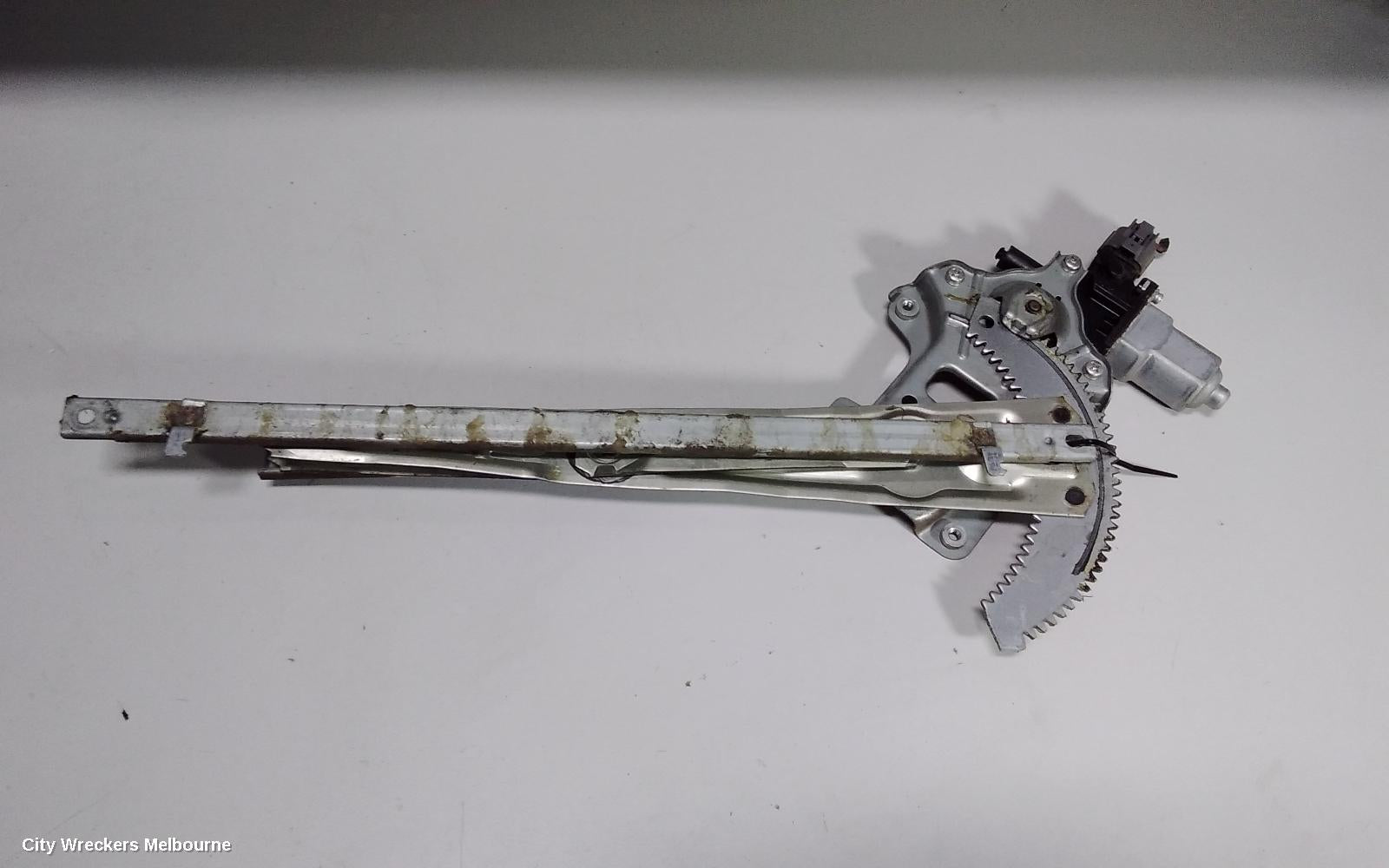 MITSUBISHI OUTLANDER LEFT FRONT WINDOW REG/MOTOR, ZG-ZH, POWER, 11/2006 - 10/2012 - Image 1