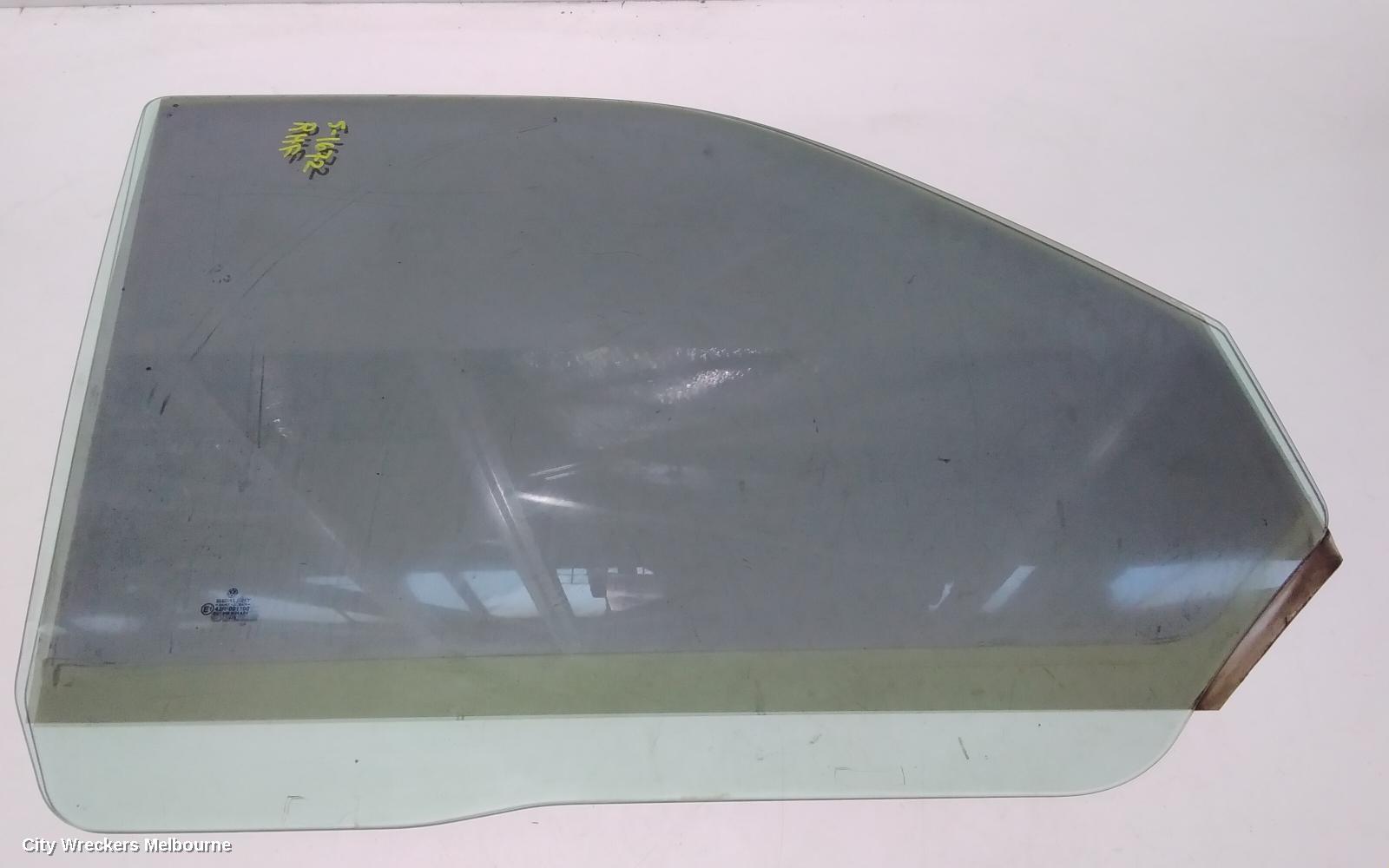VOLKSWAGEN TRANSPORTER RIGHT FRONT DOOR WINDOW, T5, 08/2004 - 06/2015 - Image 1
