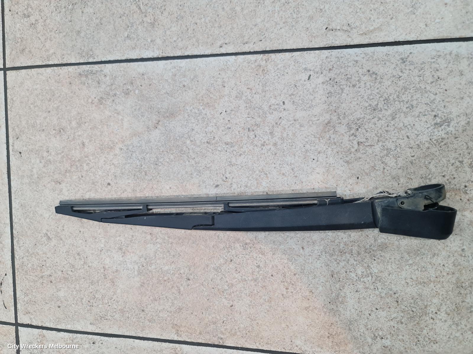 HOLDEN COMMODORE WIPER ARM, TAILGATE, VF, WAGON, 05/2013 - 12/2017 - Image 2