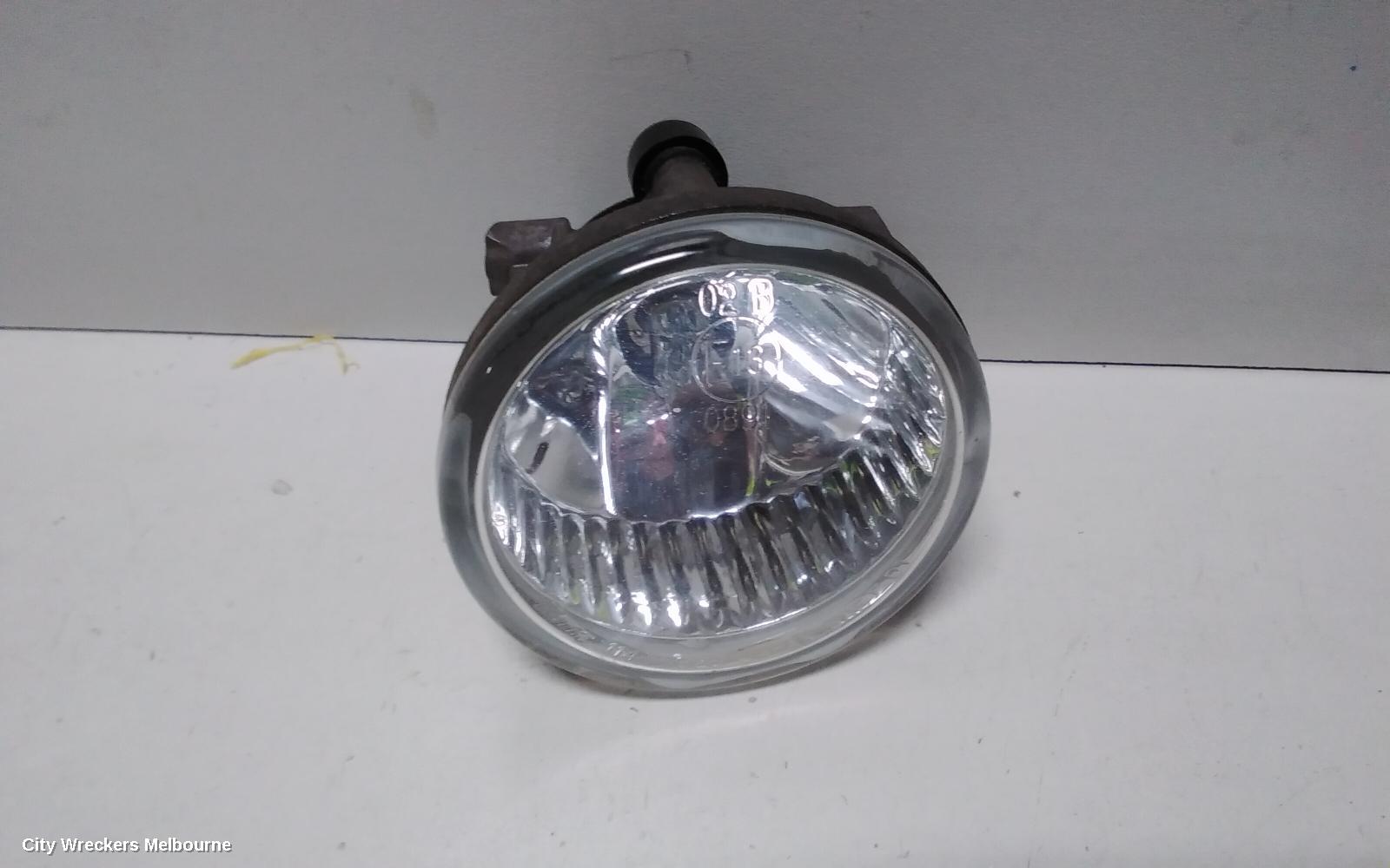 TOYOTA KLUGER LEFT INDICATOR/FOG/SIDE, BUMPER FOGLAMP, MCU28R, 01/2001 - 04/2007 - Image 2