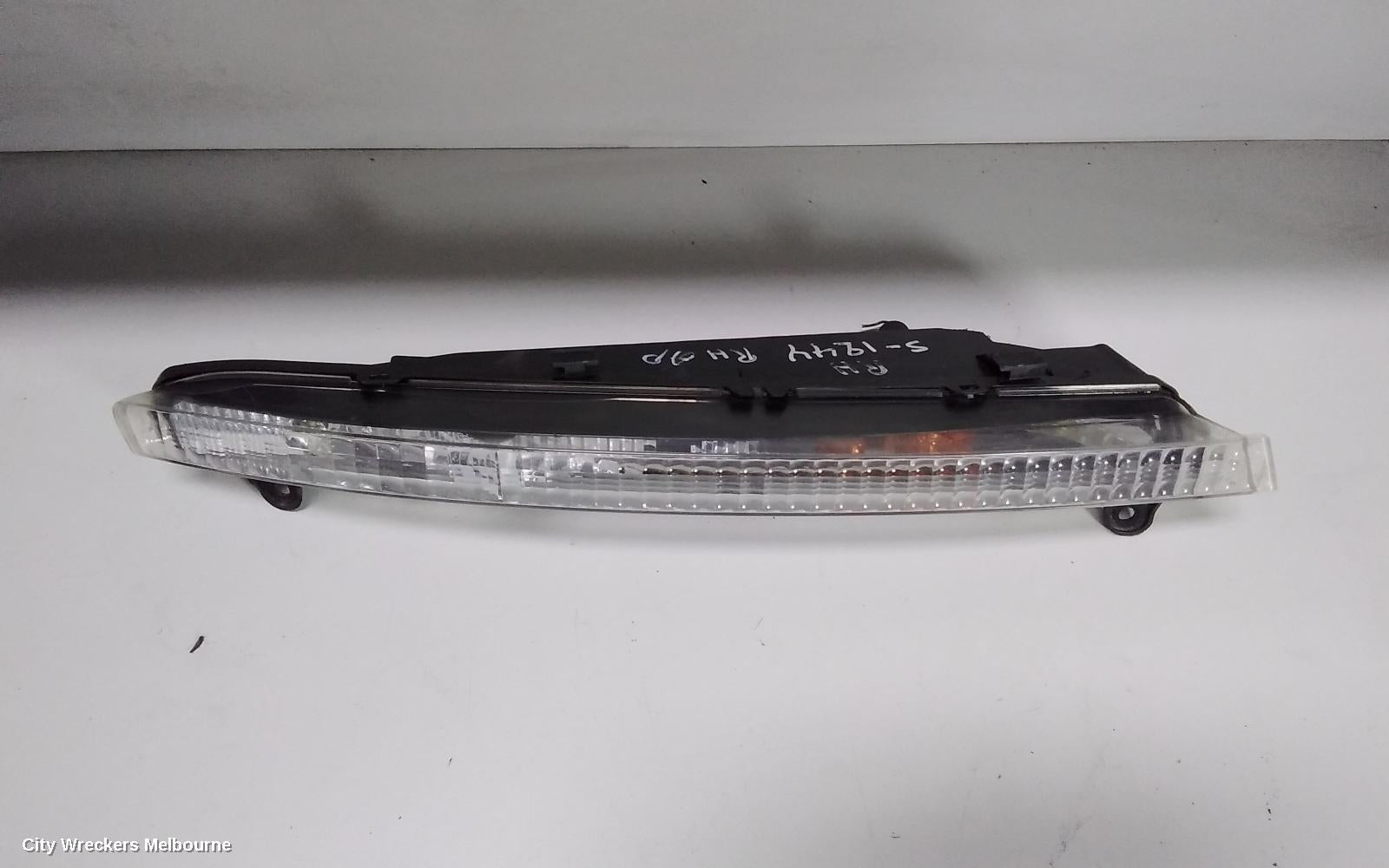 AUDI Q7 RIGHT INDICATOR/FOG/SIDE, BUMPER LAMP, 4L, 09/2006 - 09/2009 - Image 3