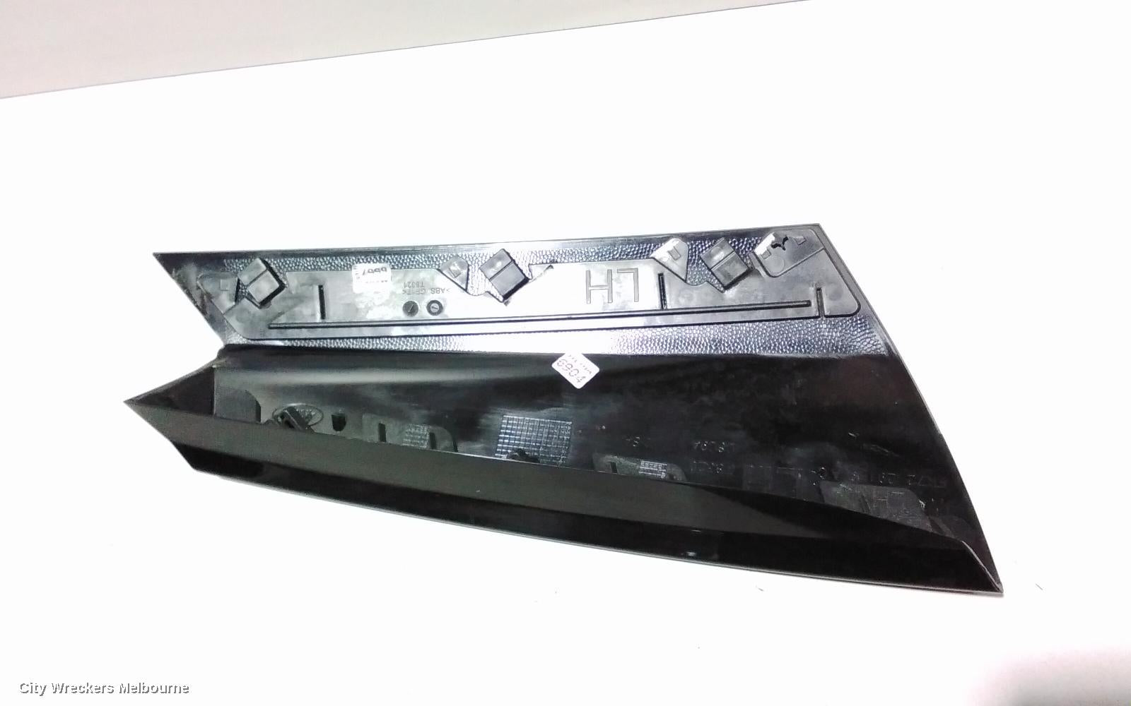 LAND ROVER DISCOVERY SPORT, L550, 01/2015 ONWARDS, LHR CORNER OUTER TRIM : 82766 - Image 3